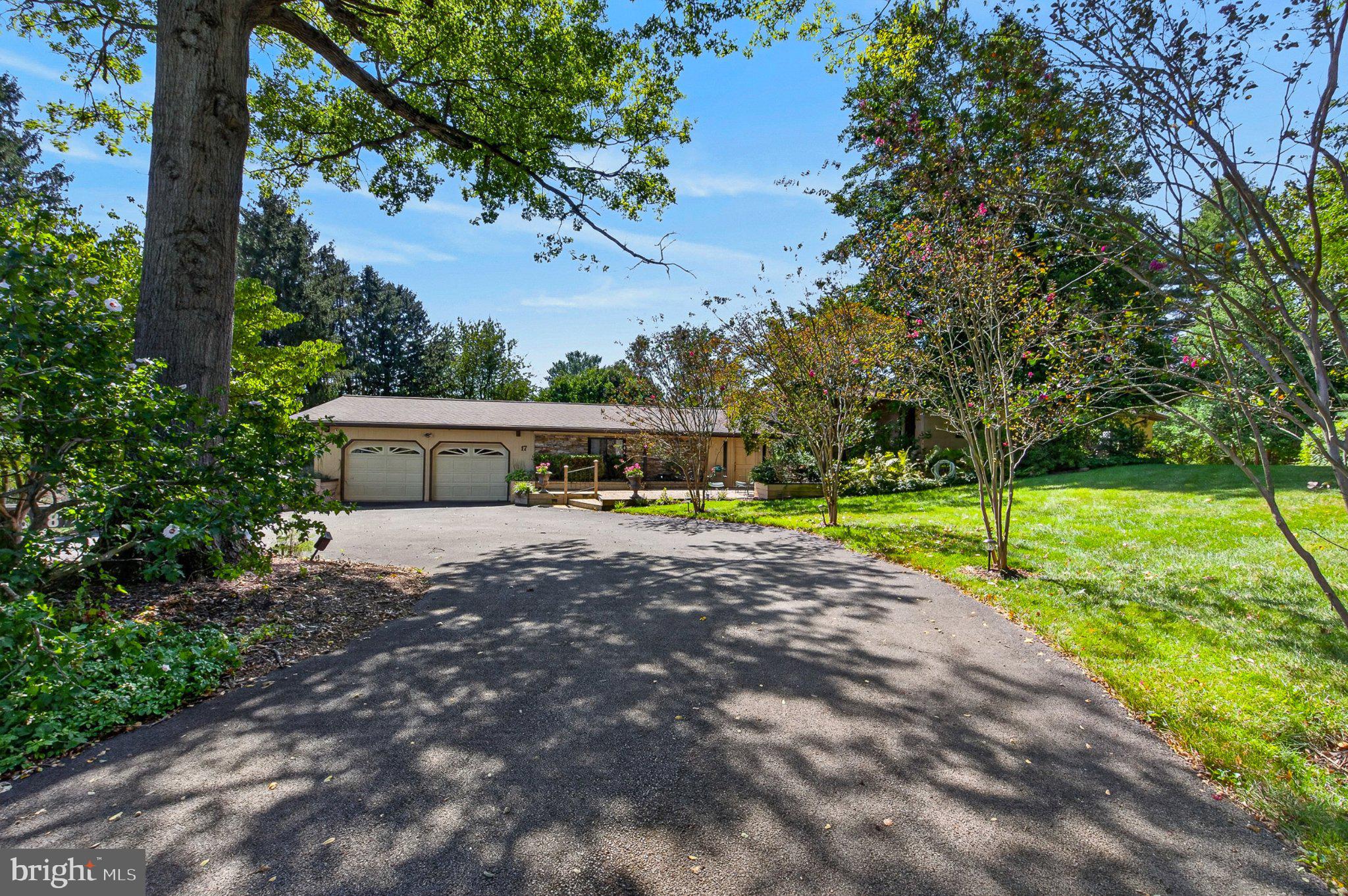 17 Ivy Hill Ct, Cockeysville, MD 21030 photo