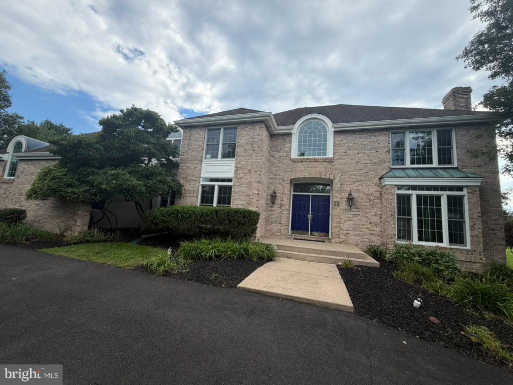 25 Sandtrap Cir, Warminster, PA 18974 photo