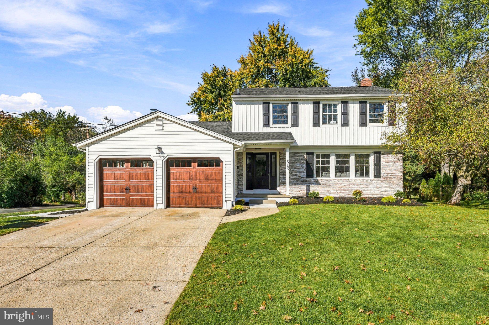 313 Brandywine Dr, Marlton, NJ 08053