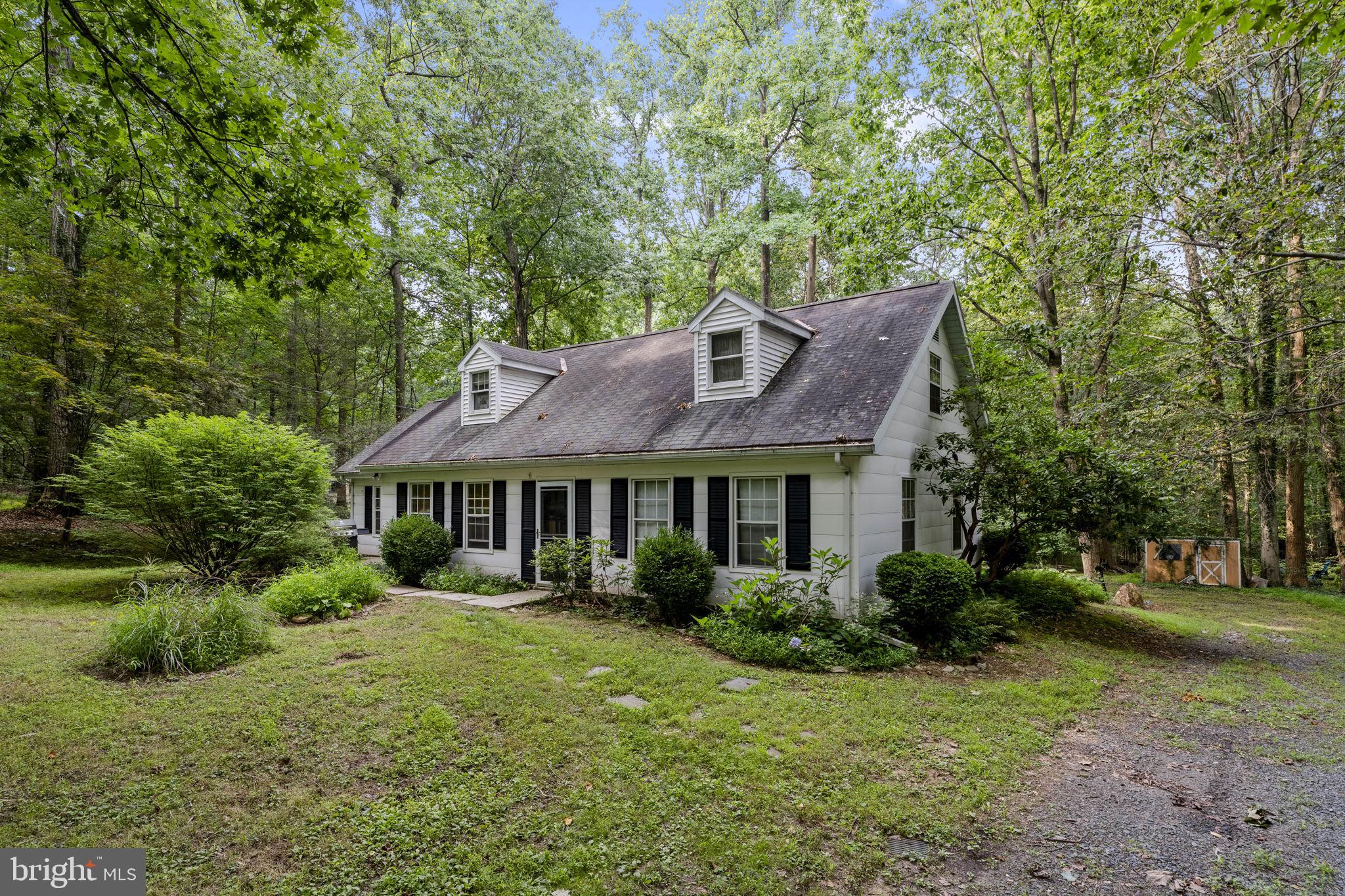142 Oak Ln, Coatesville, PA 19320