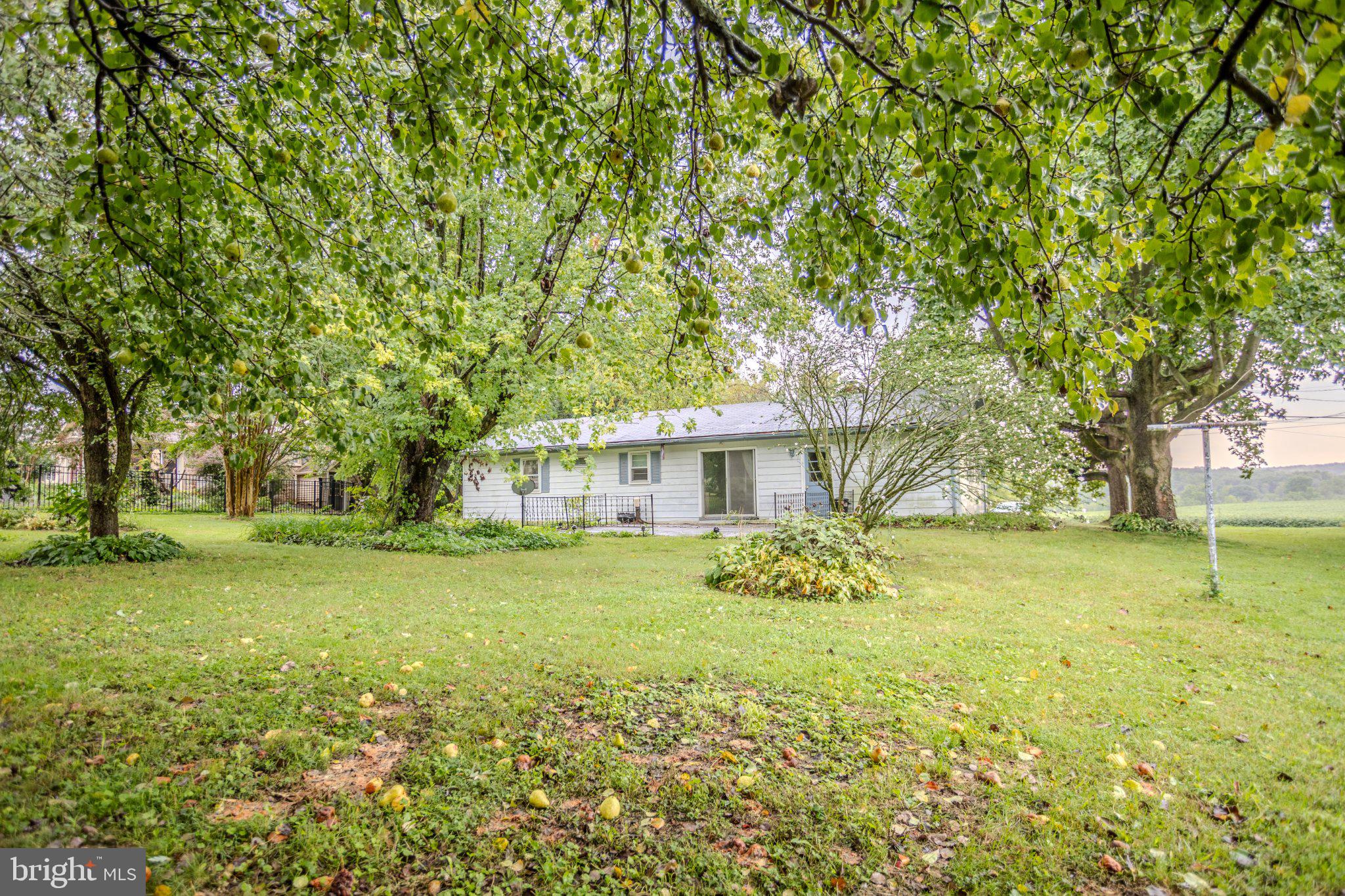 60 Pine Grove Rd, Hanover, PA 17331 photo