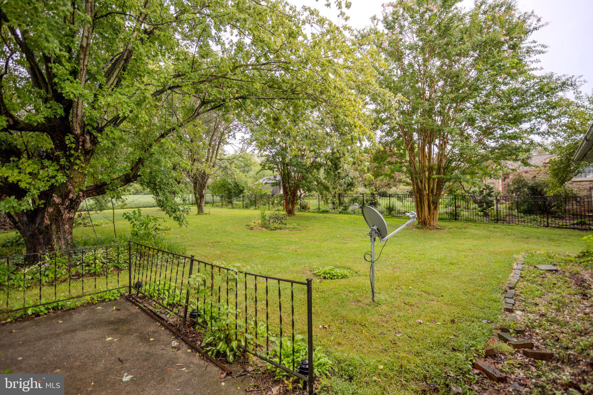 60 Pine Grove Rd, Hanover, PA 17331 photo