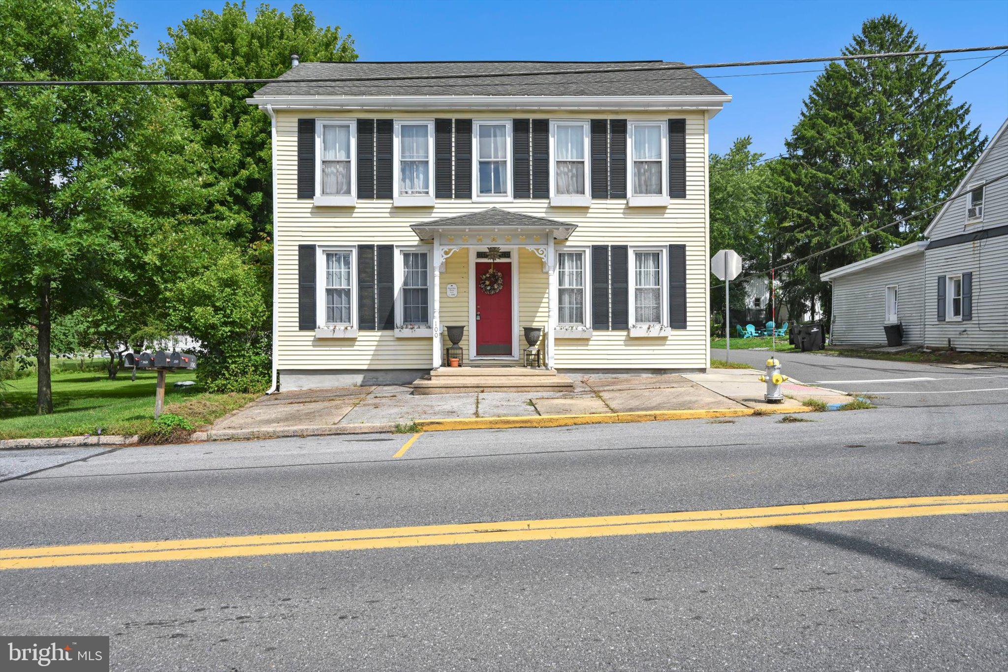 100 Lancaster St, Jonestown, PA 17038