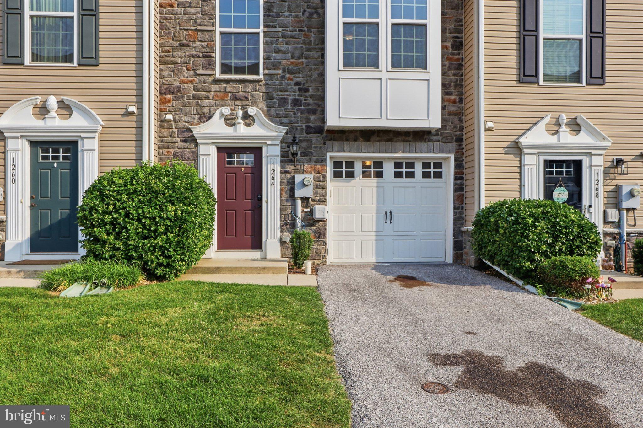 1264 Rannoch Ln #128, York, PA 17403 photo