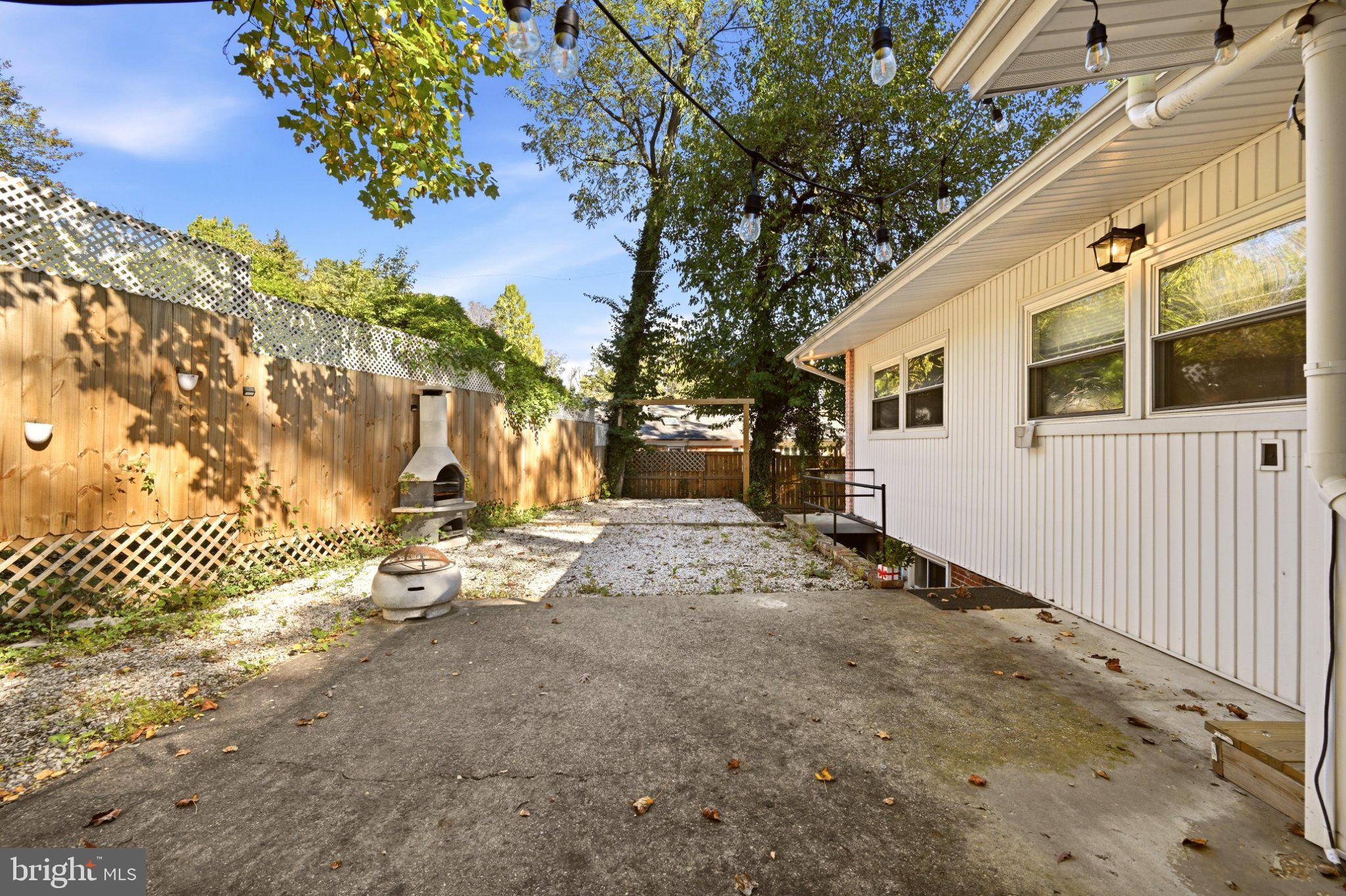 5911 Massachusetts Ave, Bethesda, MD 20816 photo