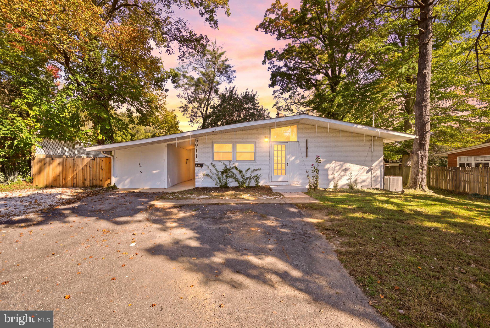 5911 Massachusetts Ave, Bethesda, MD 20816 photo