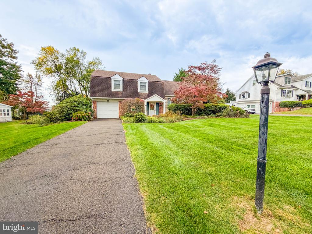 99 Harriet Rd, Southampton, PA 18966 photo