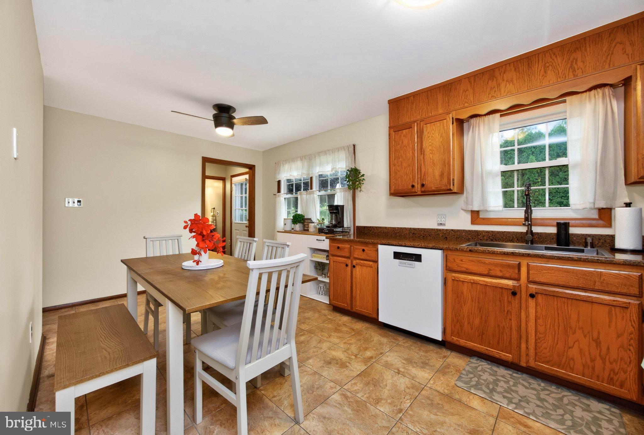 123 Meri Leigh, Oxford, PA 19363 photo