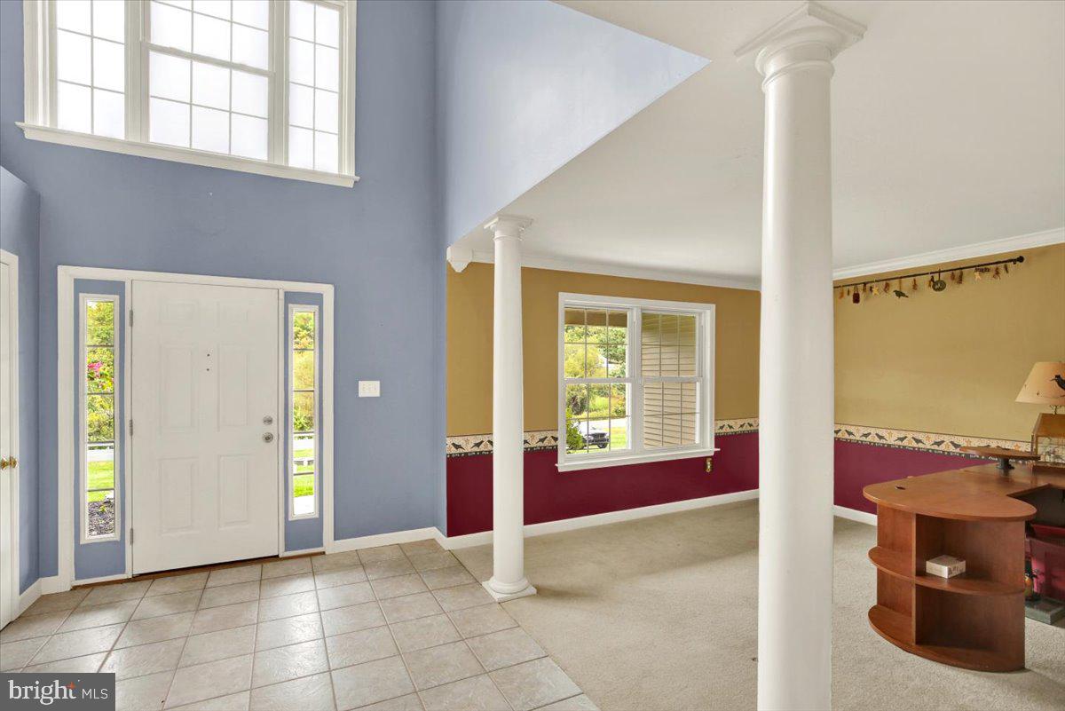 7 Ohlinger Dr, Fleetwood, PA 19522 photo