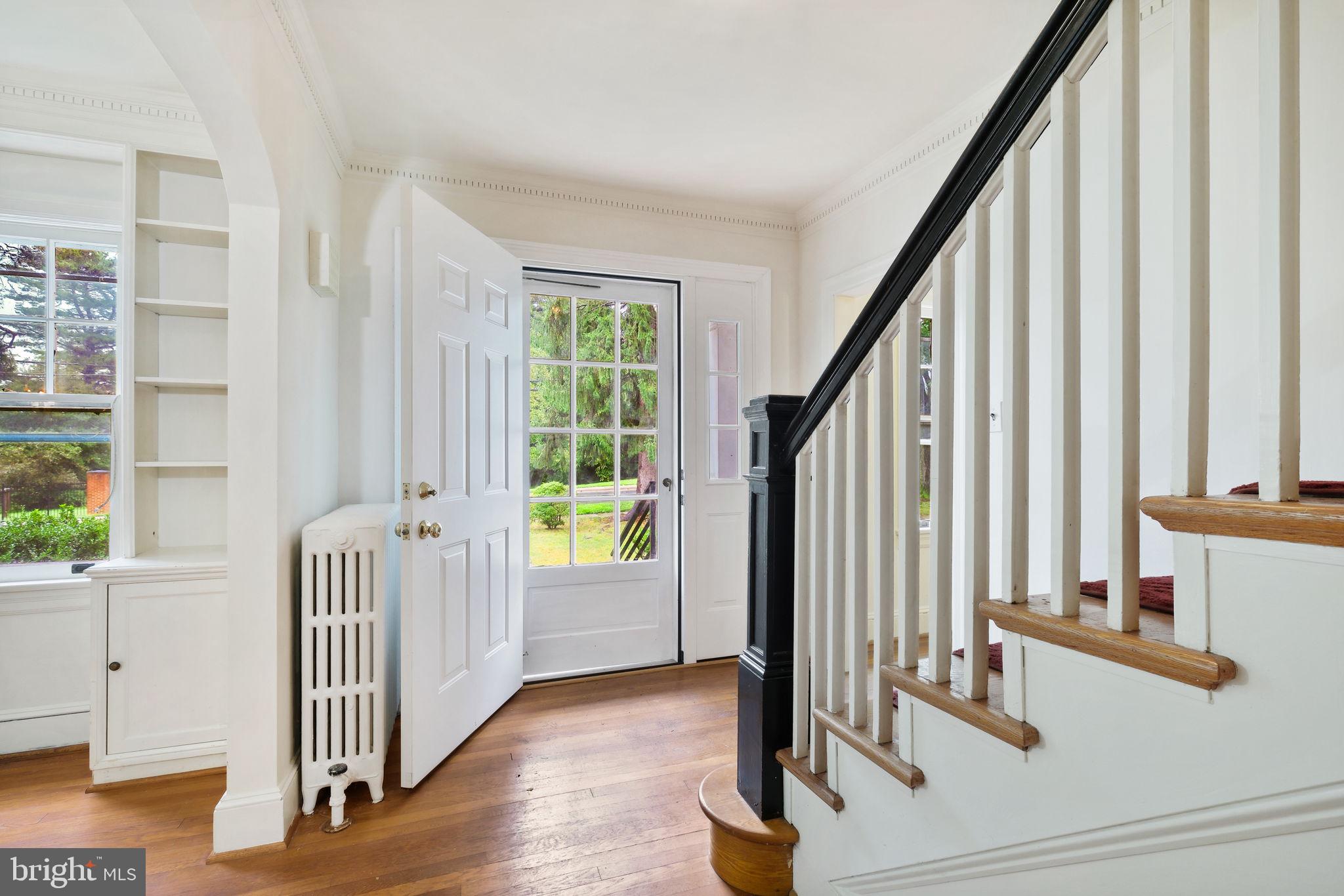 106 Russell Ave, Gaithersburg, MD 20877 photo