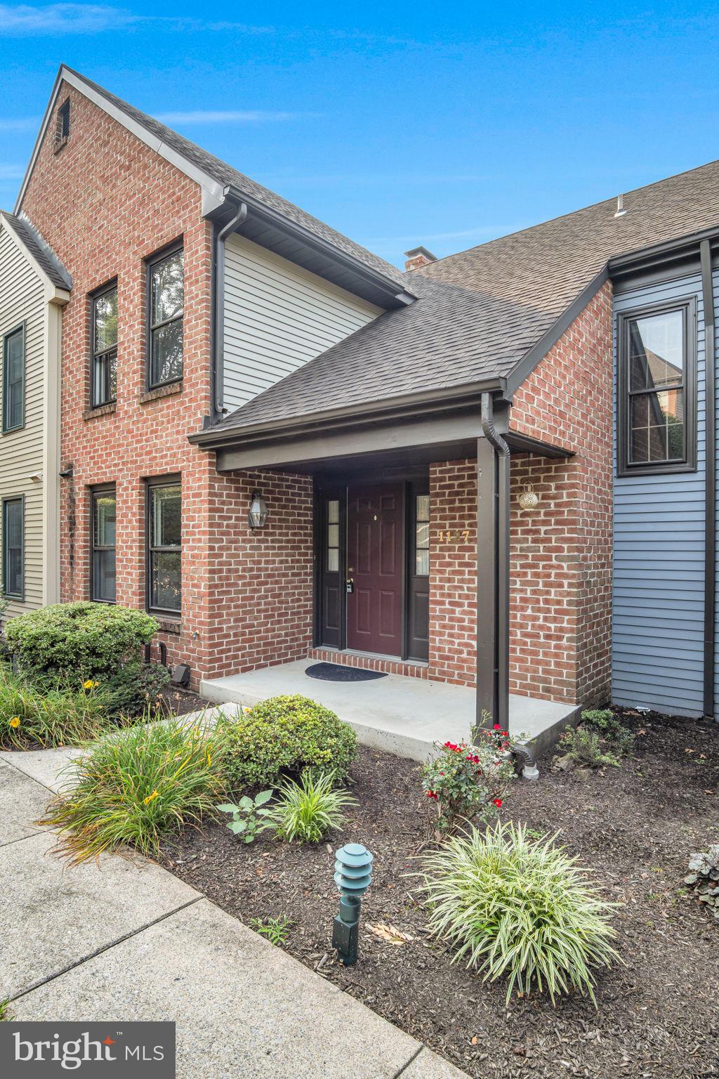1127 Wicklow Ct, Hummelstown, PA 17036 photo