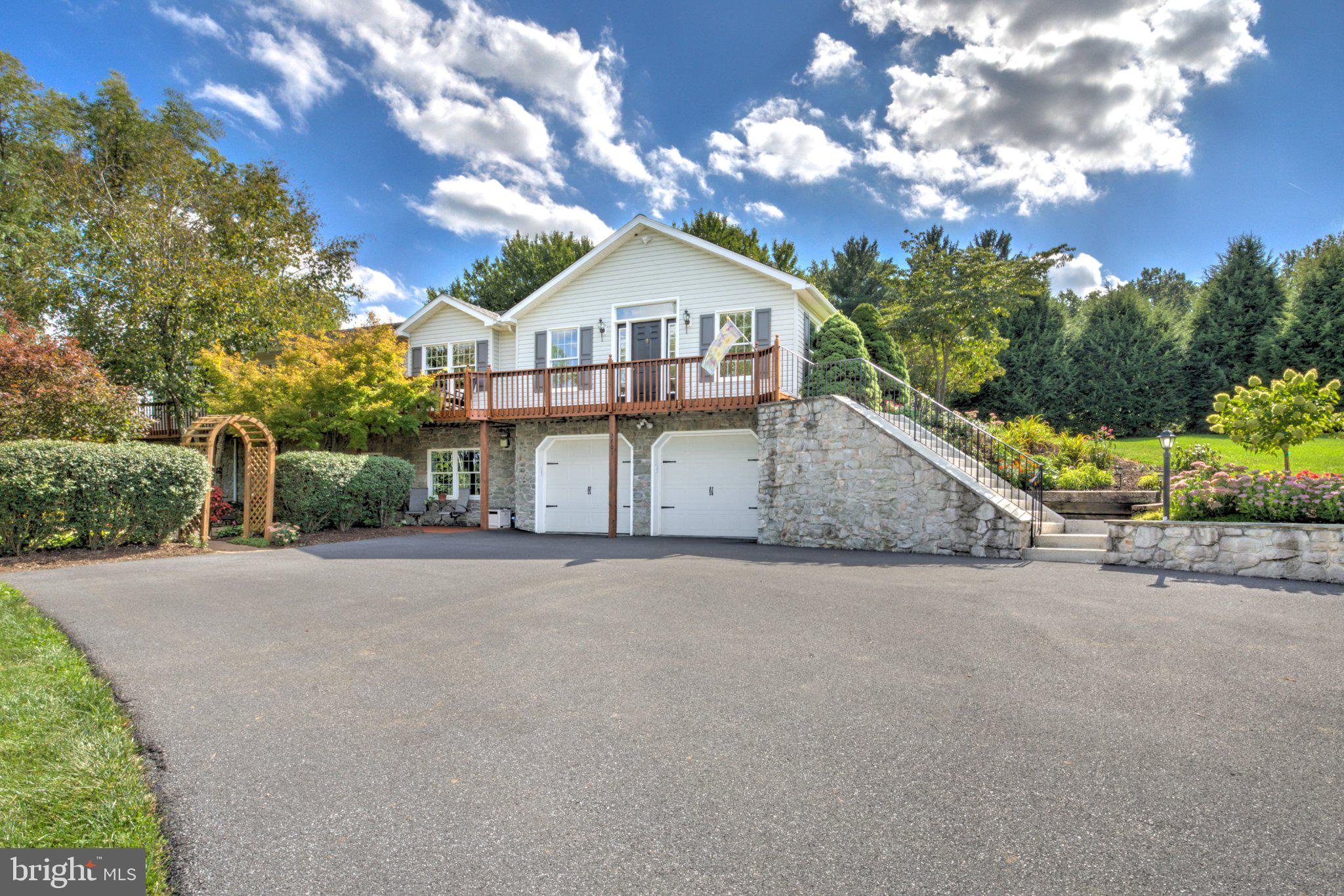 3701 E Elizabethtown Rd, Manheim, PA 17545 photo
