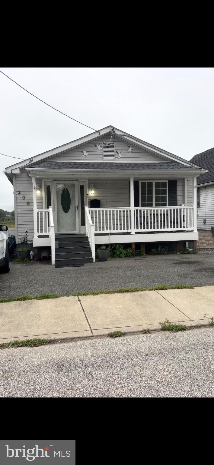 209 Edgewater Ave, Westville, NJ 08093