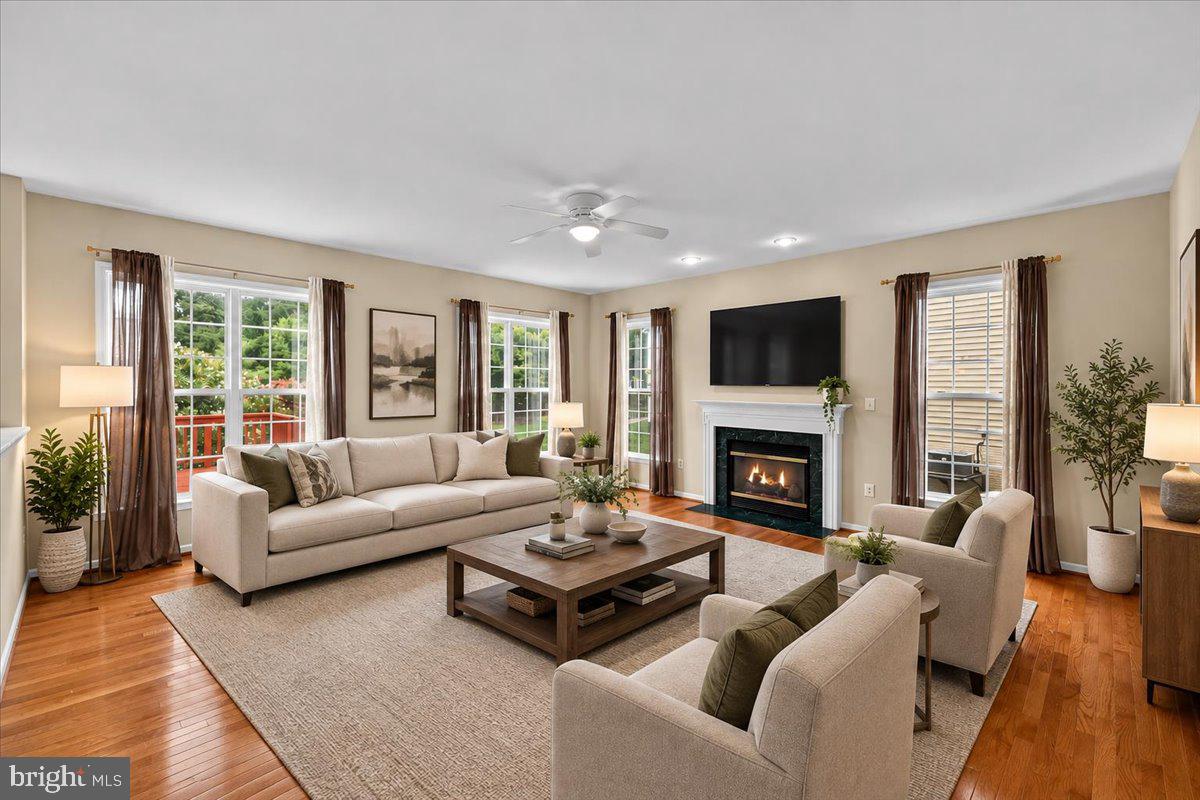 7608 Mcweadon Ln, Springfield, VA 22150 photo