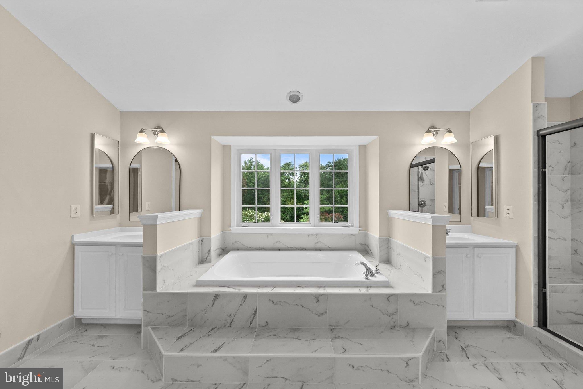 7608 Mcweadon Ln, Springfield, VA 22150 photo
