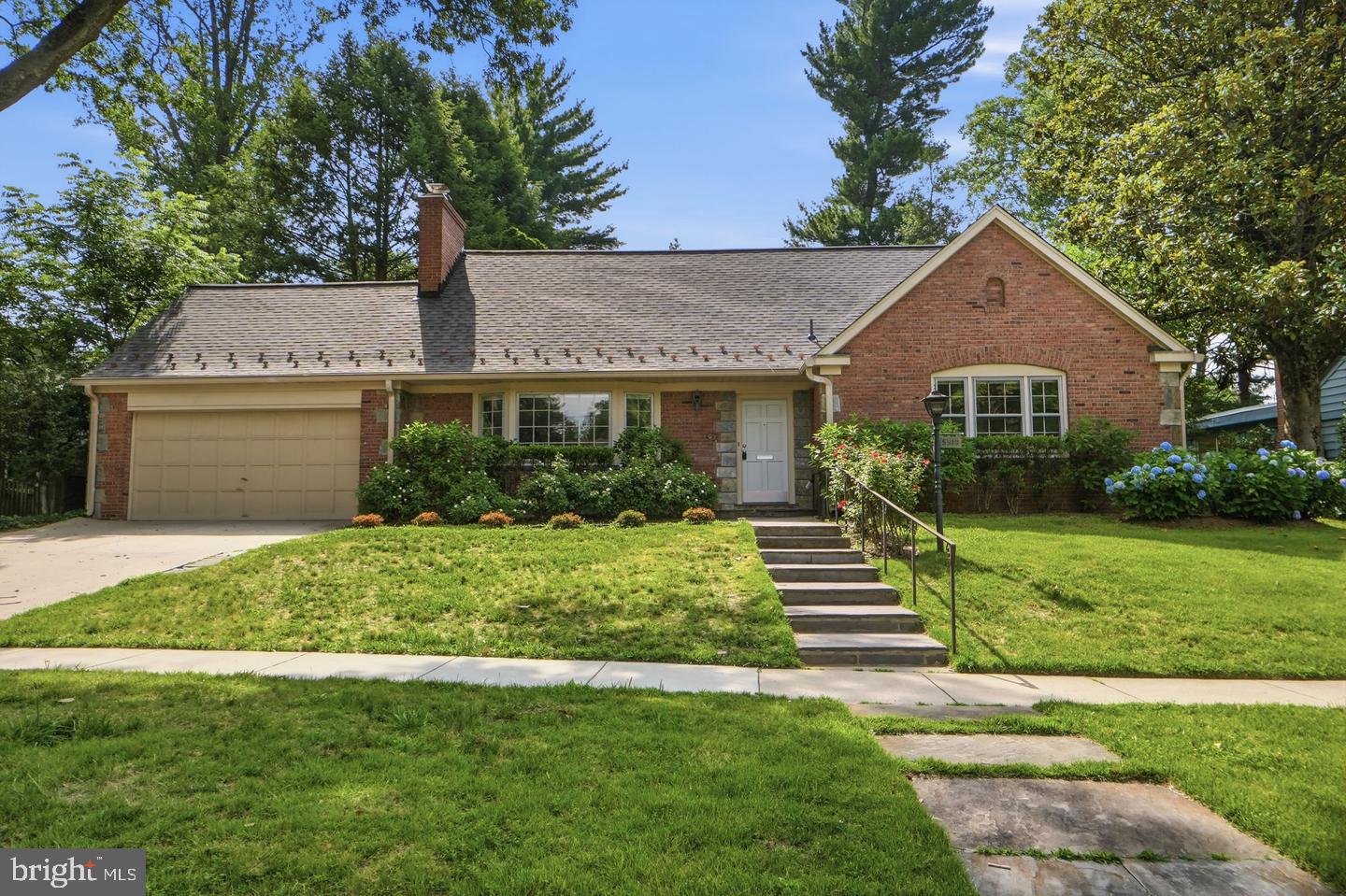 5910 Overlea Rd, Bethesda, MD 20816 photo