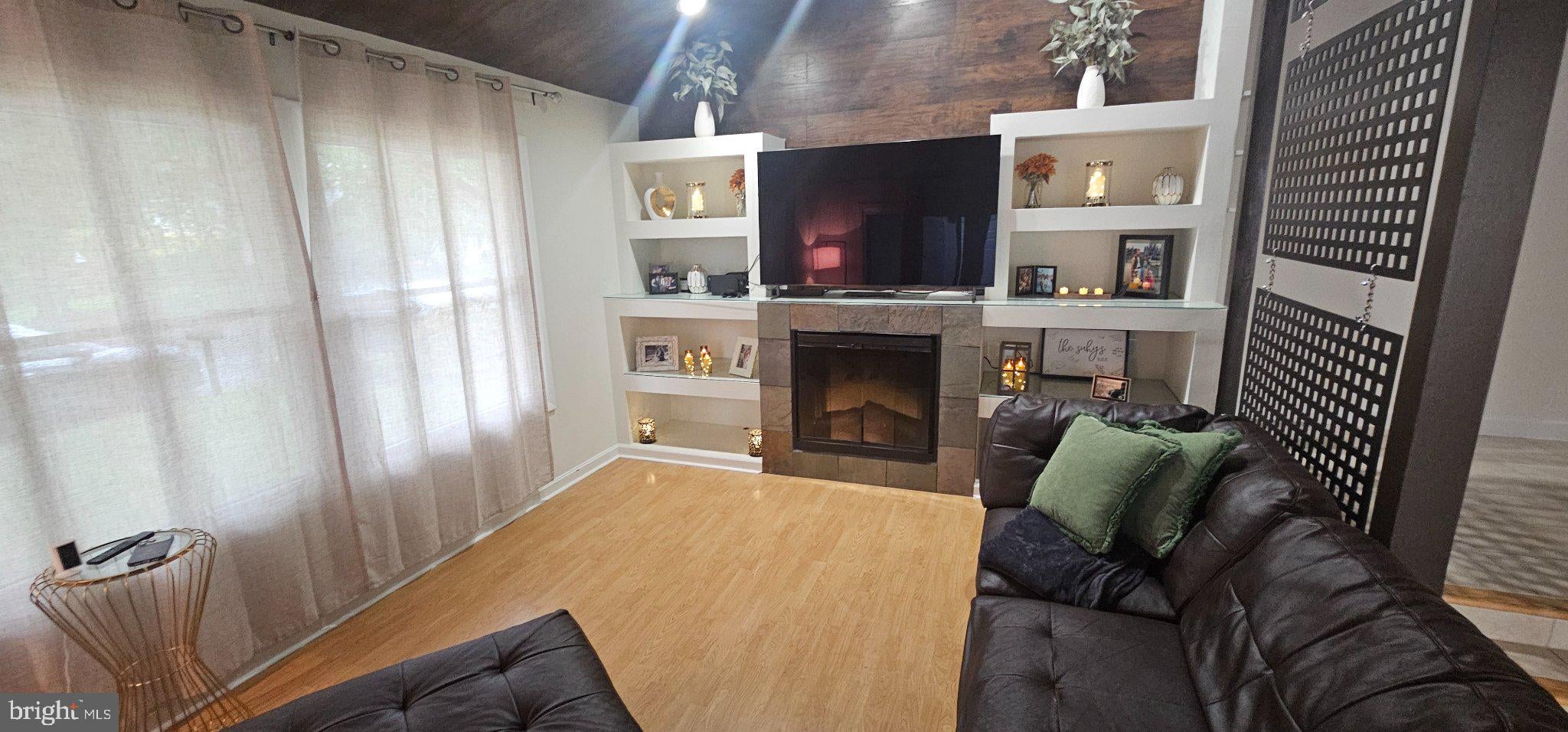 24 Biscayne Pl, Sterling, VA 20164 photo