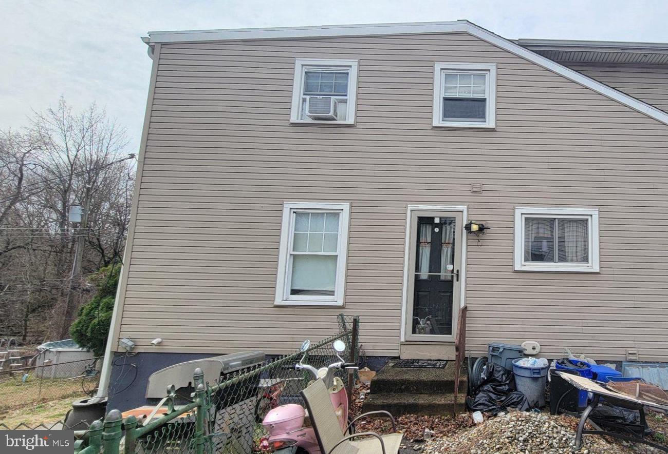 545 Winona Ave, Norwood, PA 19074