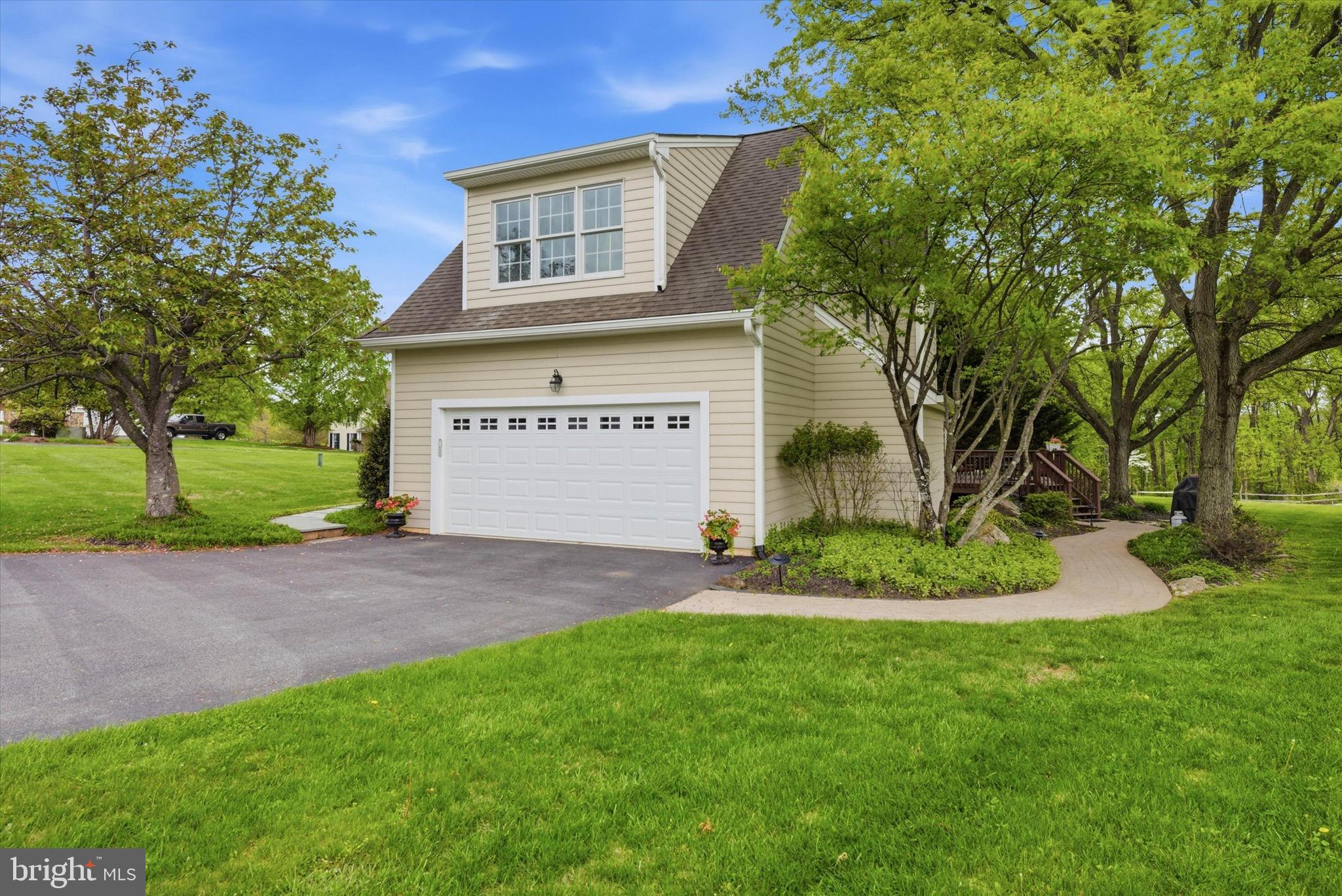 1623 Saint Peters Way, Chester Springs, PA 19425 photo
