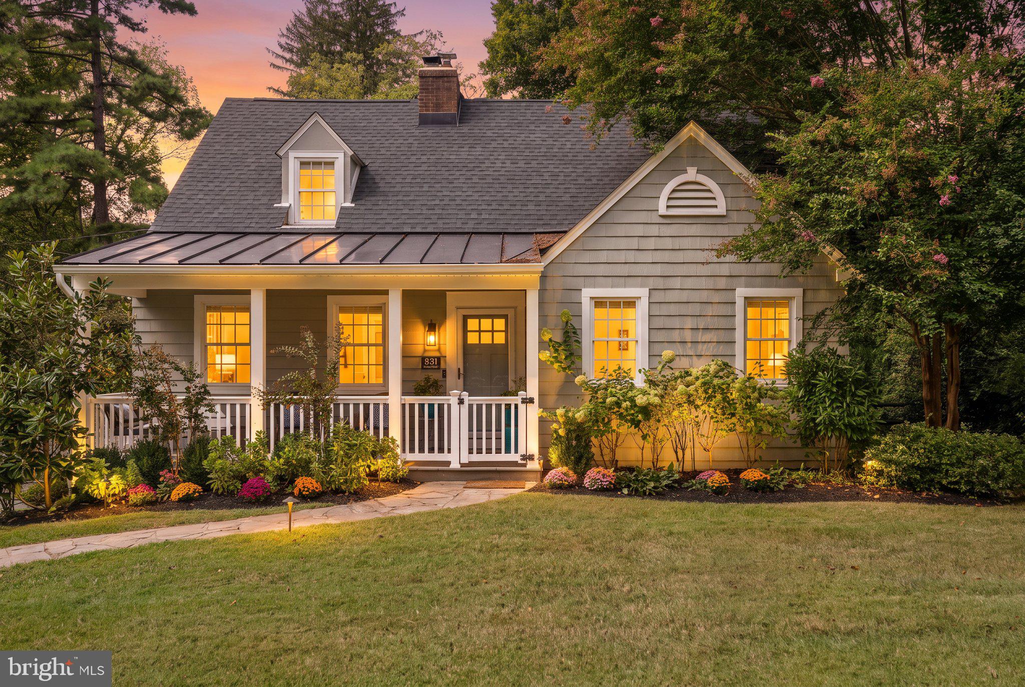 2 H Dutton Ave, Catonsville, MD 21228