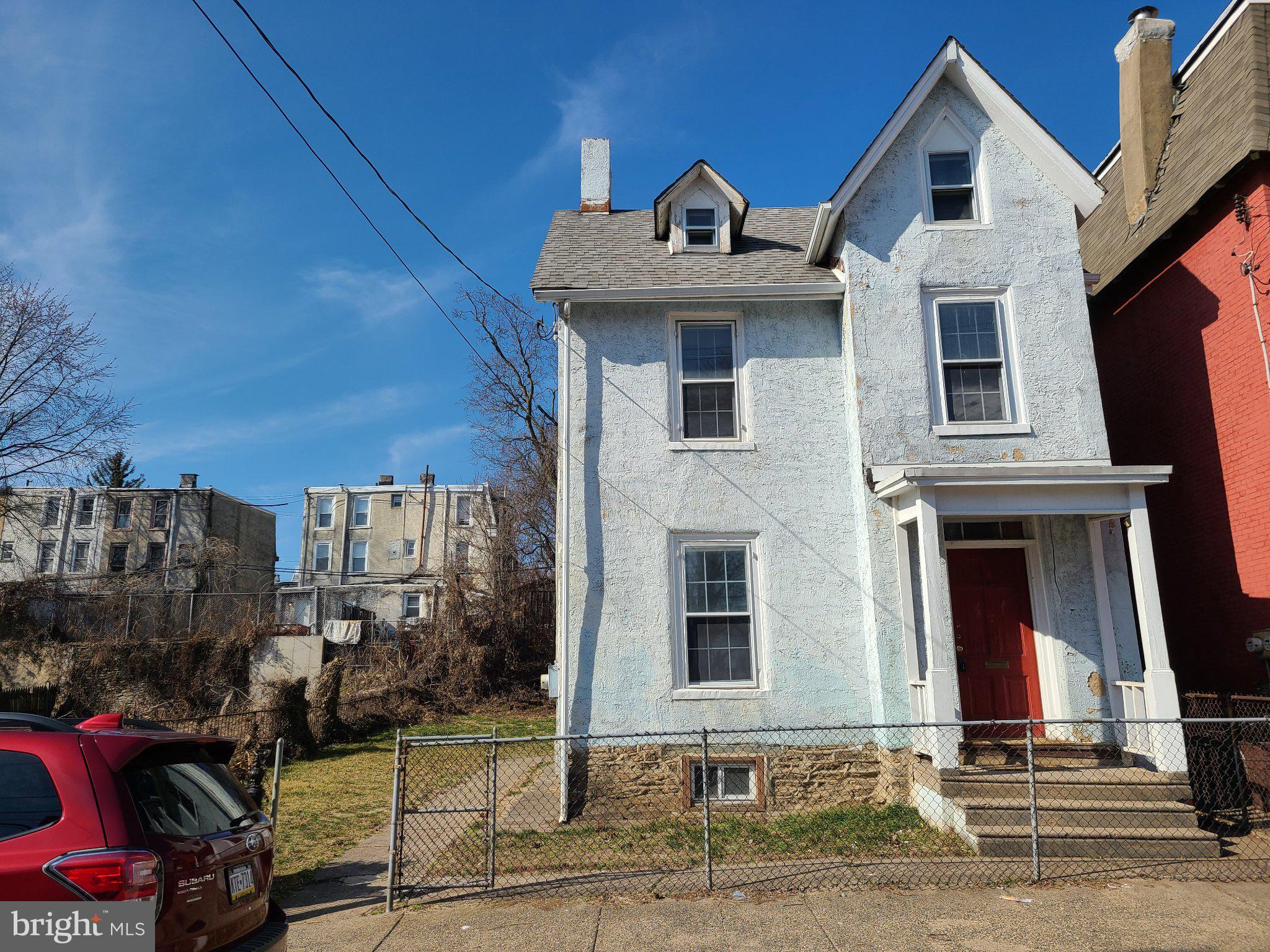 89 Herman St, Philadelphia, PA 19144
