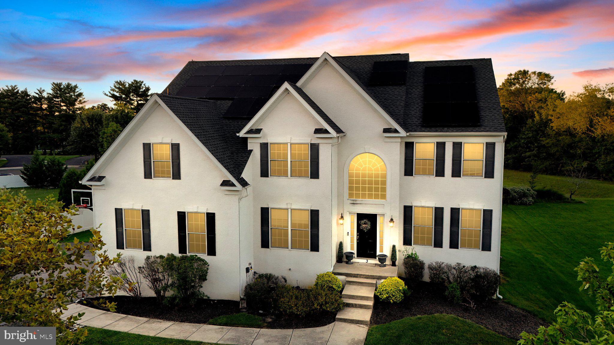 3 Saddlebury Ct, Mount Laurel, NJ 08054
