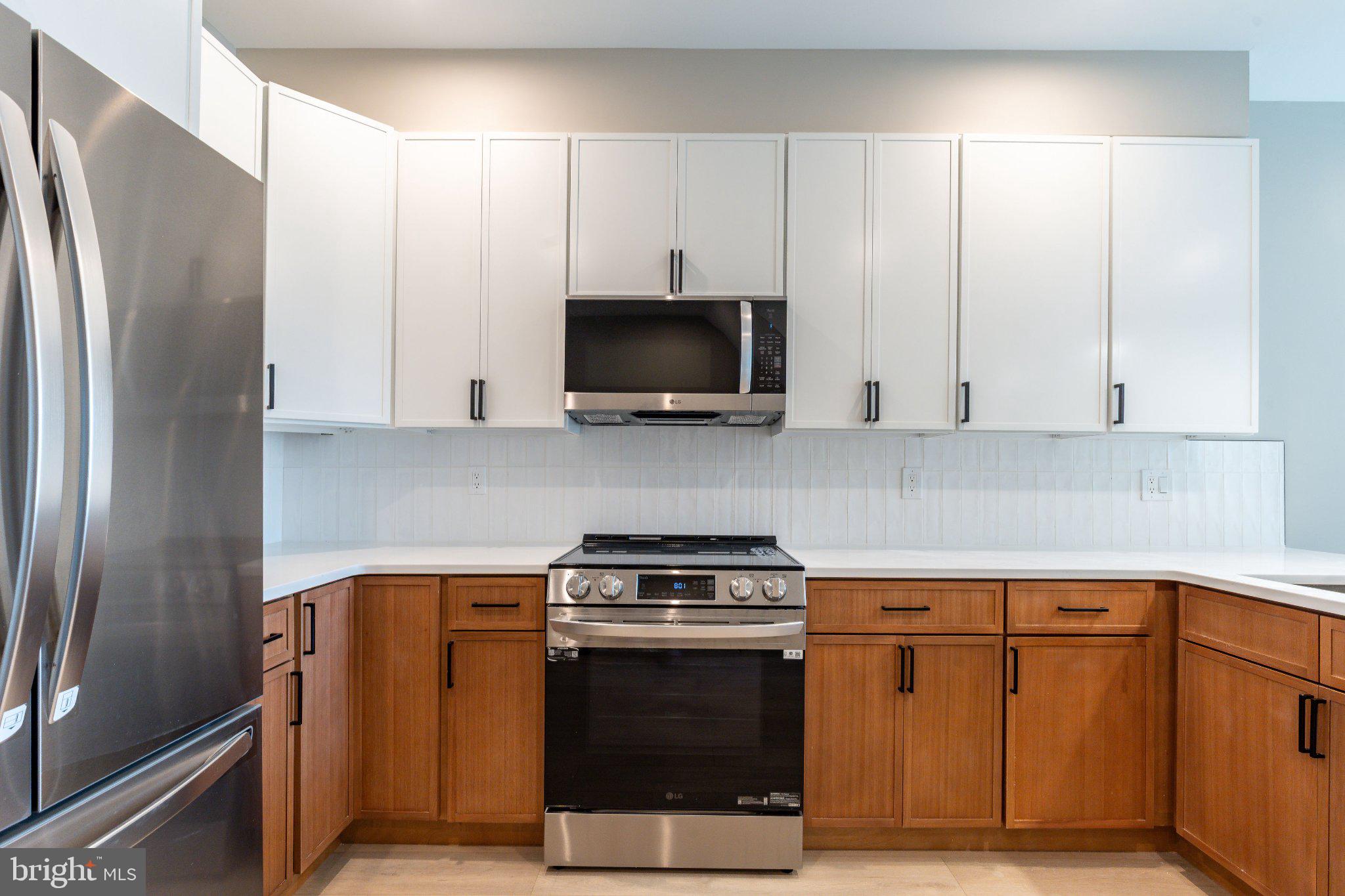 2406 3rd St, Philadelphia, PA 19133