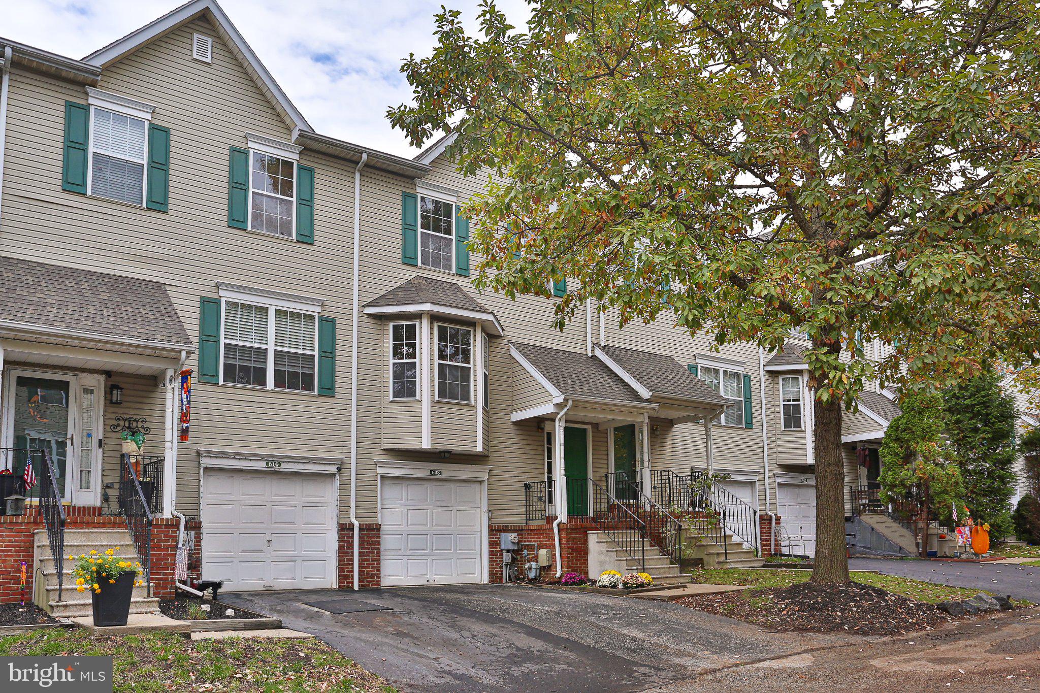 608 Wentworth Dr, King Of Prussia, PA 19406