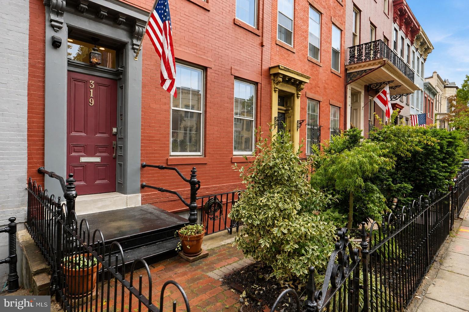 319 C St, Washington, DC 20003 photo