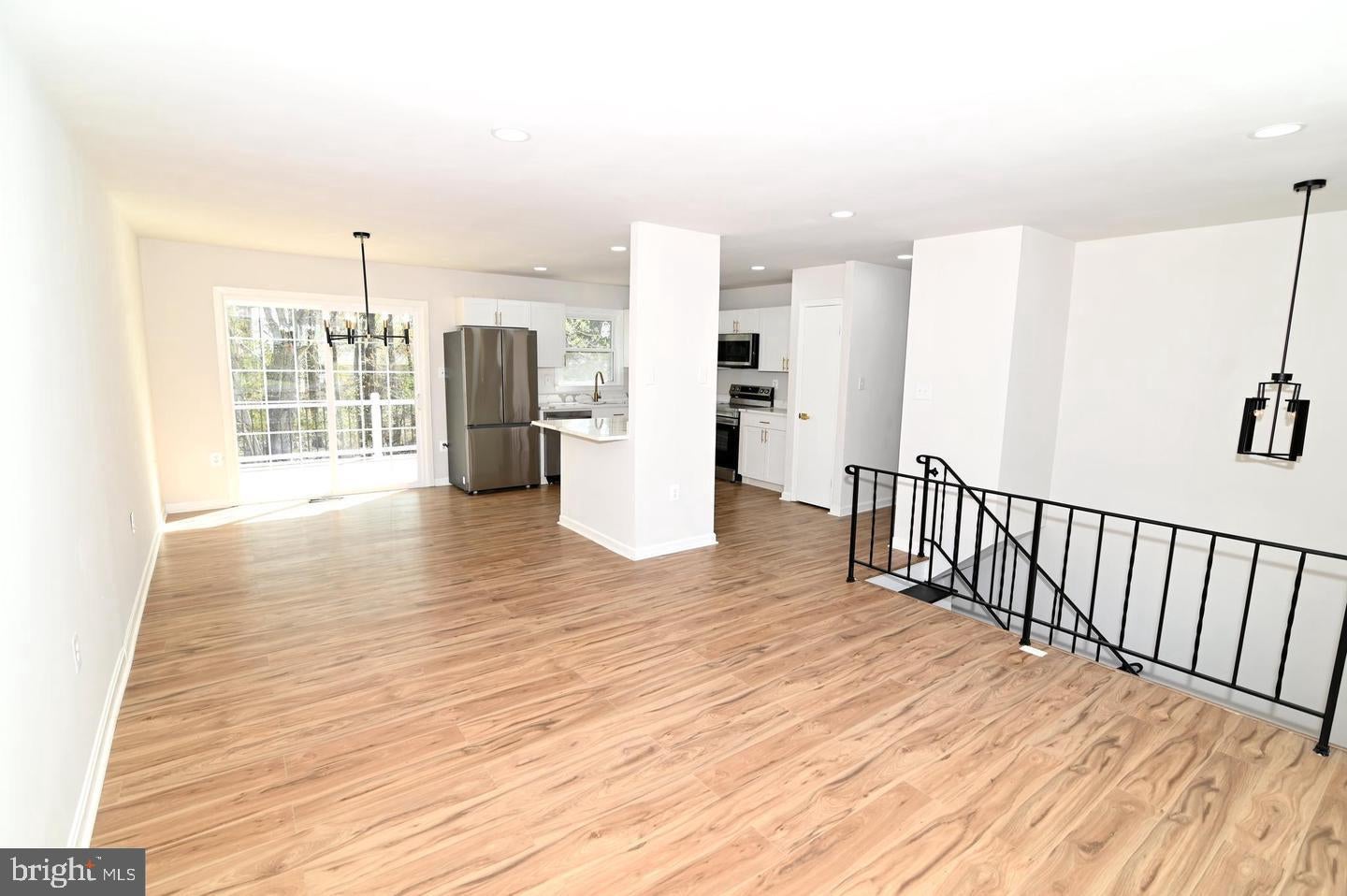 2124 Bell Tree Ln, Waldorf, MD 20601 photo