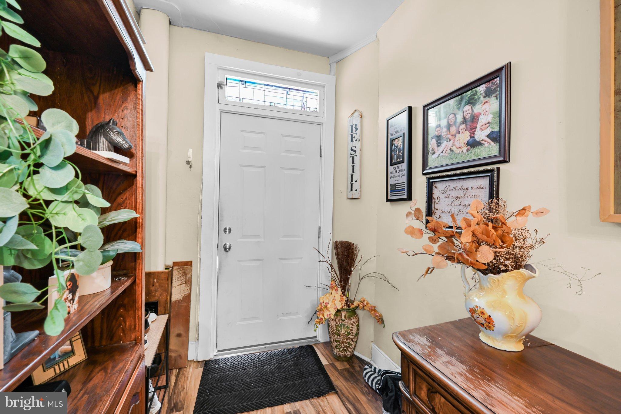 219 Walnut St, Columbia, PA 17512 photo