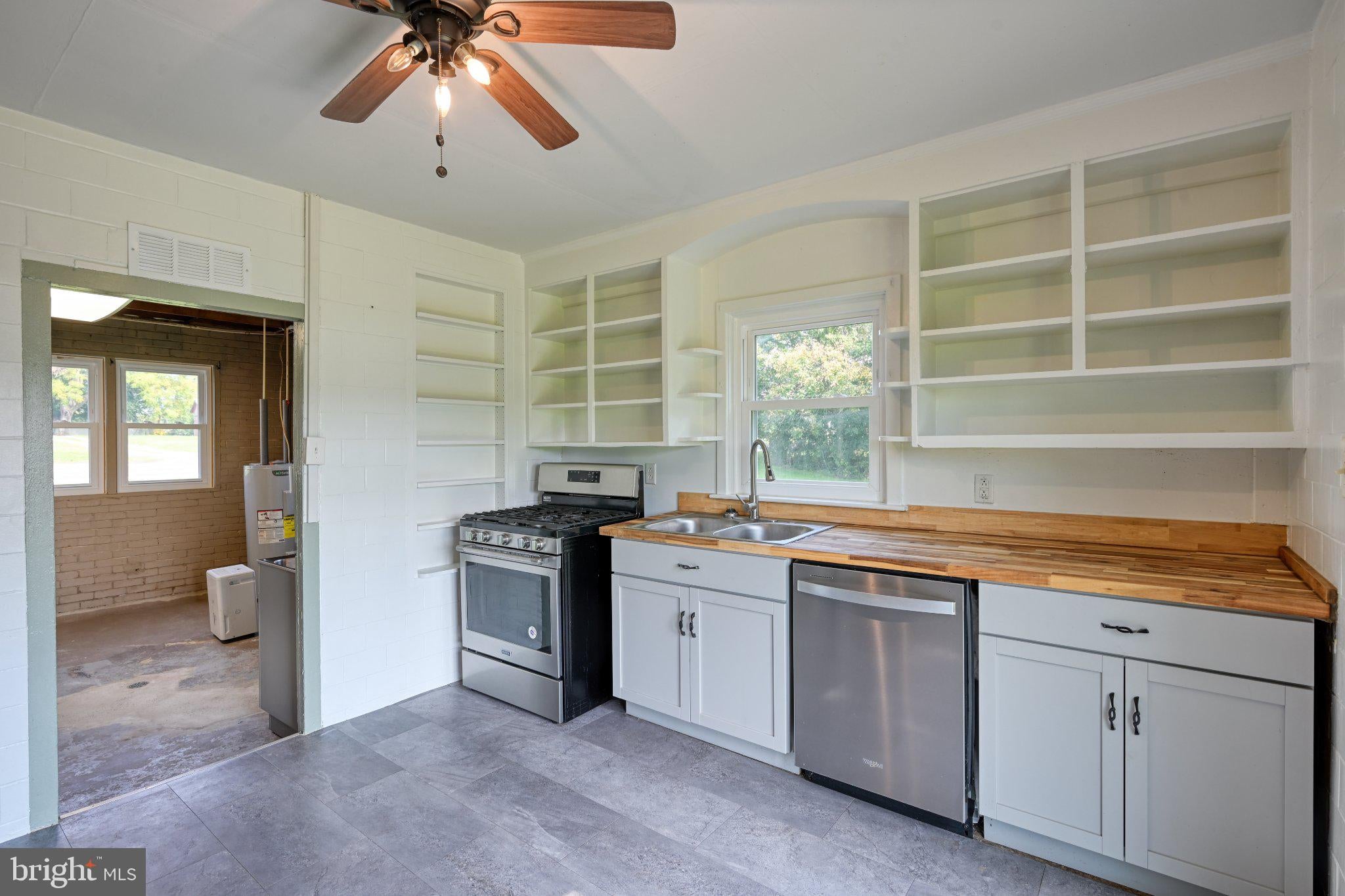 528 Jonestown Rd, Jonestown, PA 17038 photo