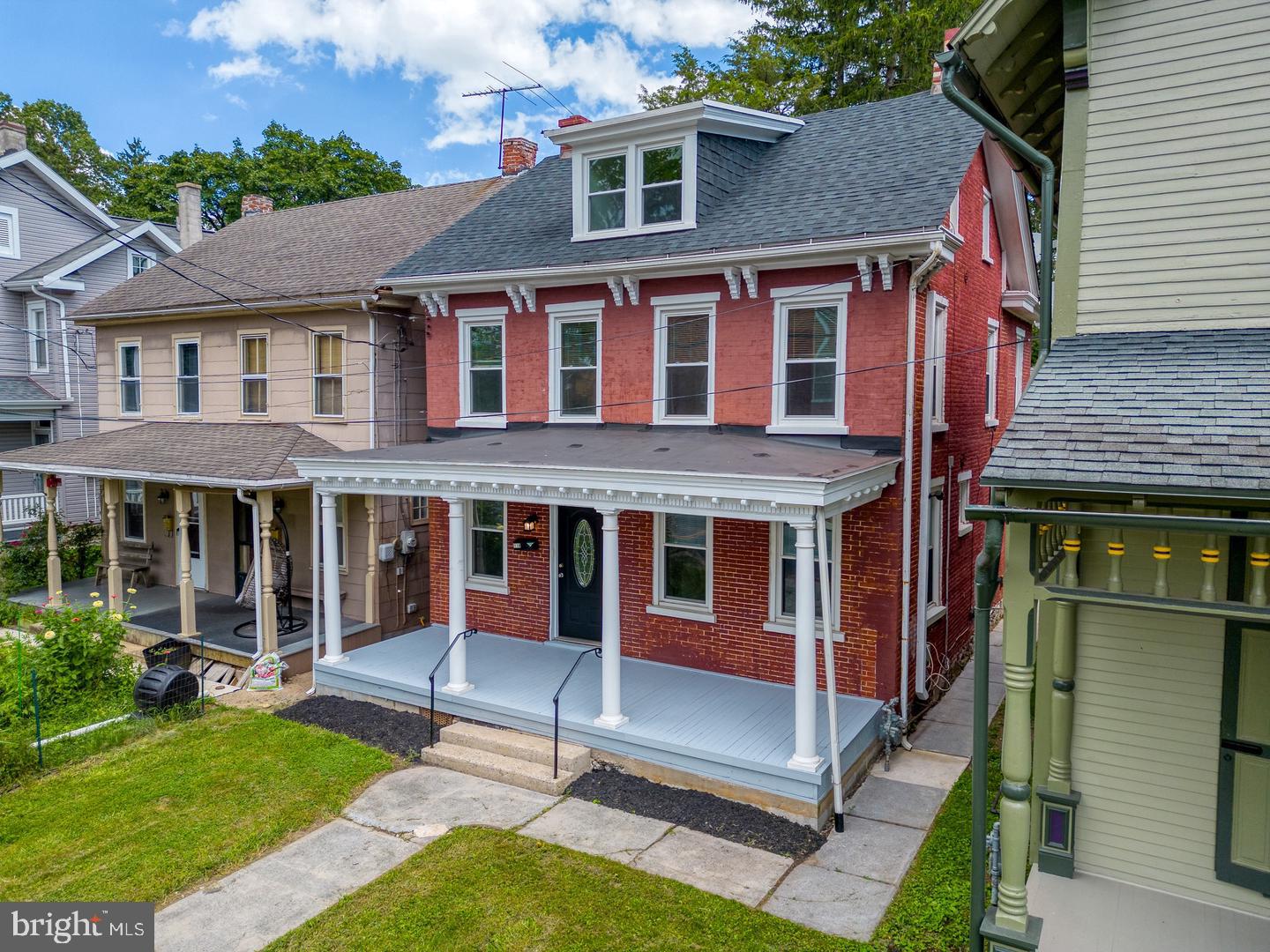 118 N George St, Millersville, PA 17551 photo