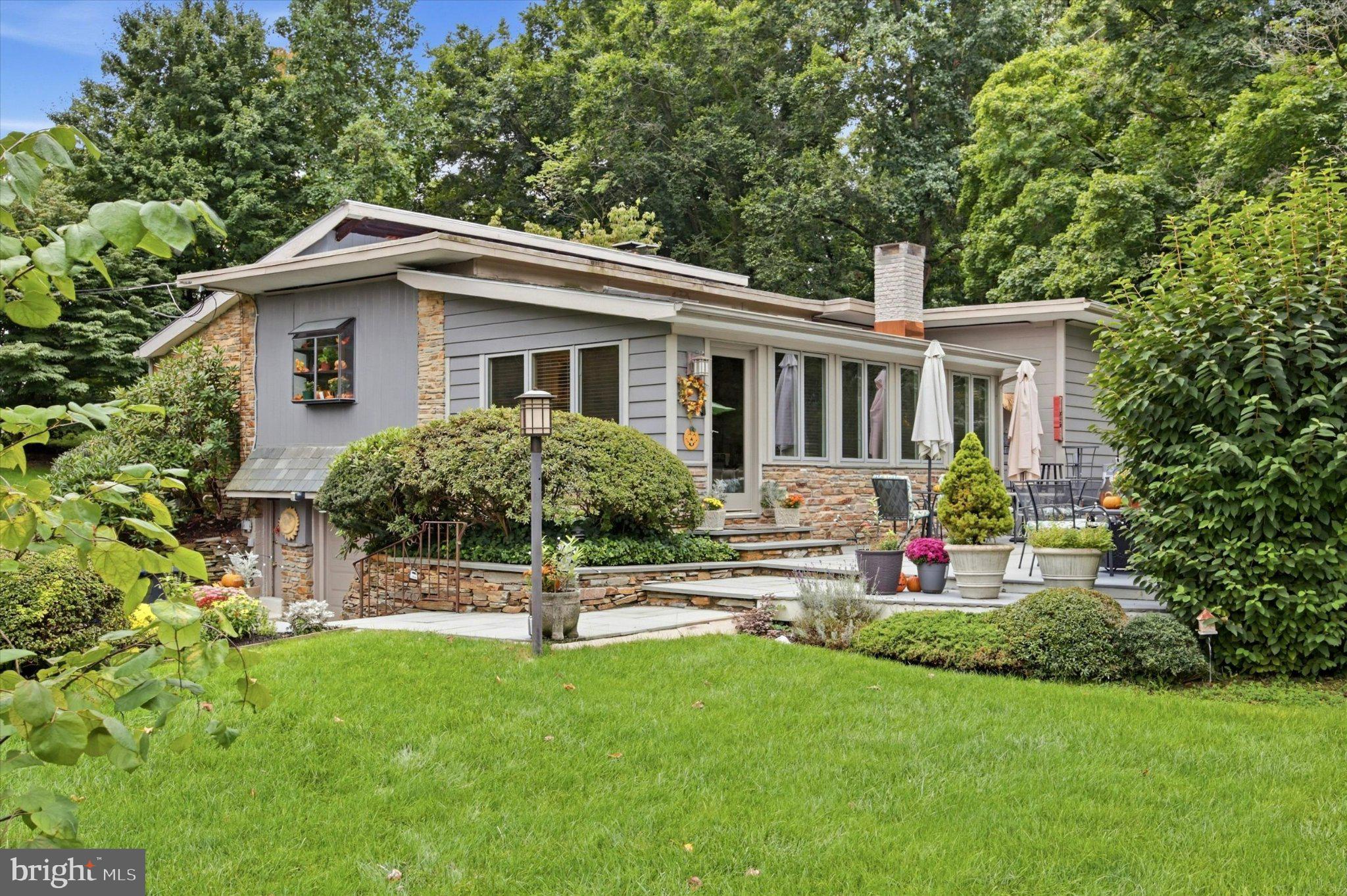 910 Huntingdon Pike, Huntingdon Valley, PA 19006 photo