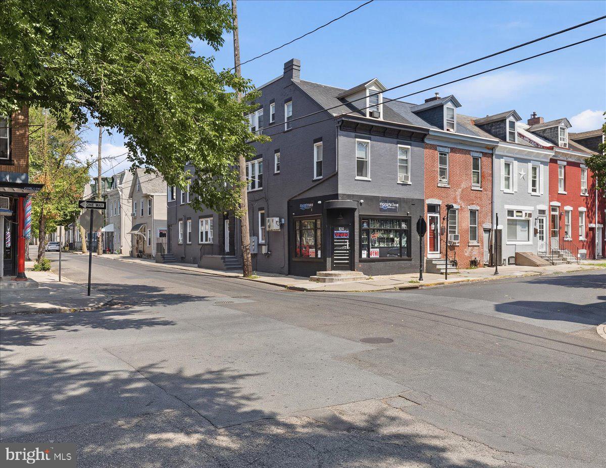 449 10th St, Allentown, PA 18102