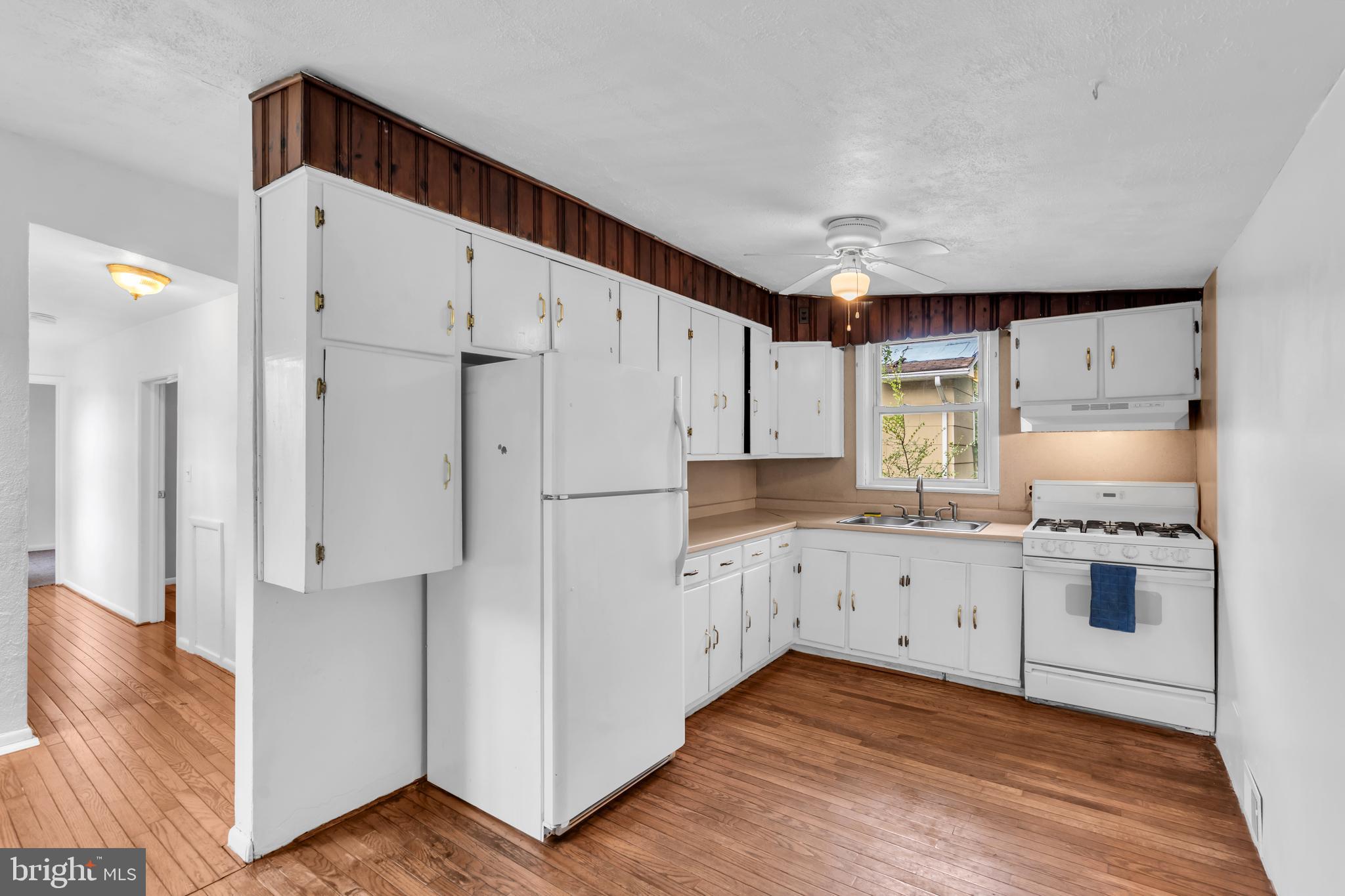 192 Clearview Ave, Hampton, NJ 08619 photo