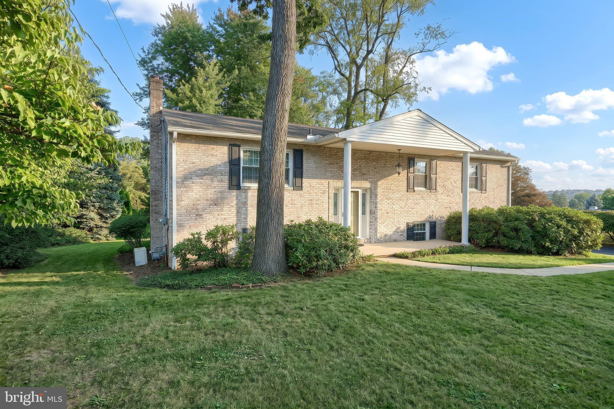 205 W 4th St, Dallastown, PA 17313 photo