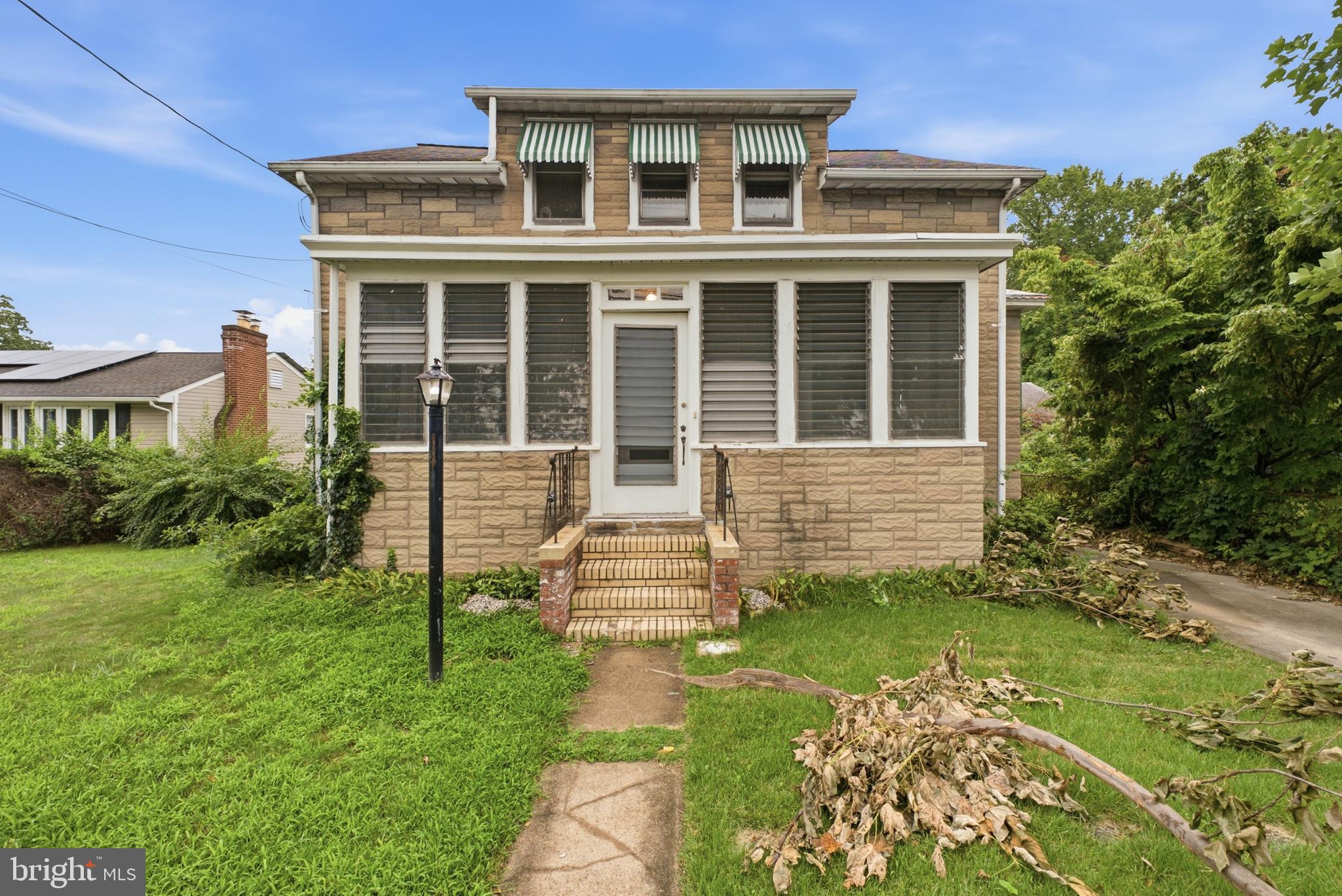 1350 Cedar Ln, Hampton, NJ 08610