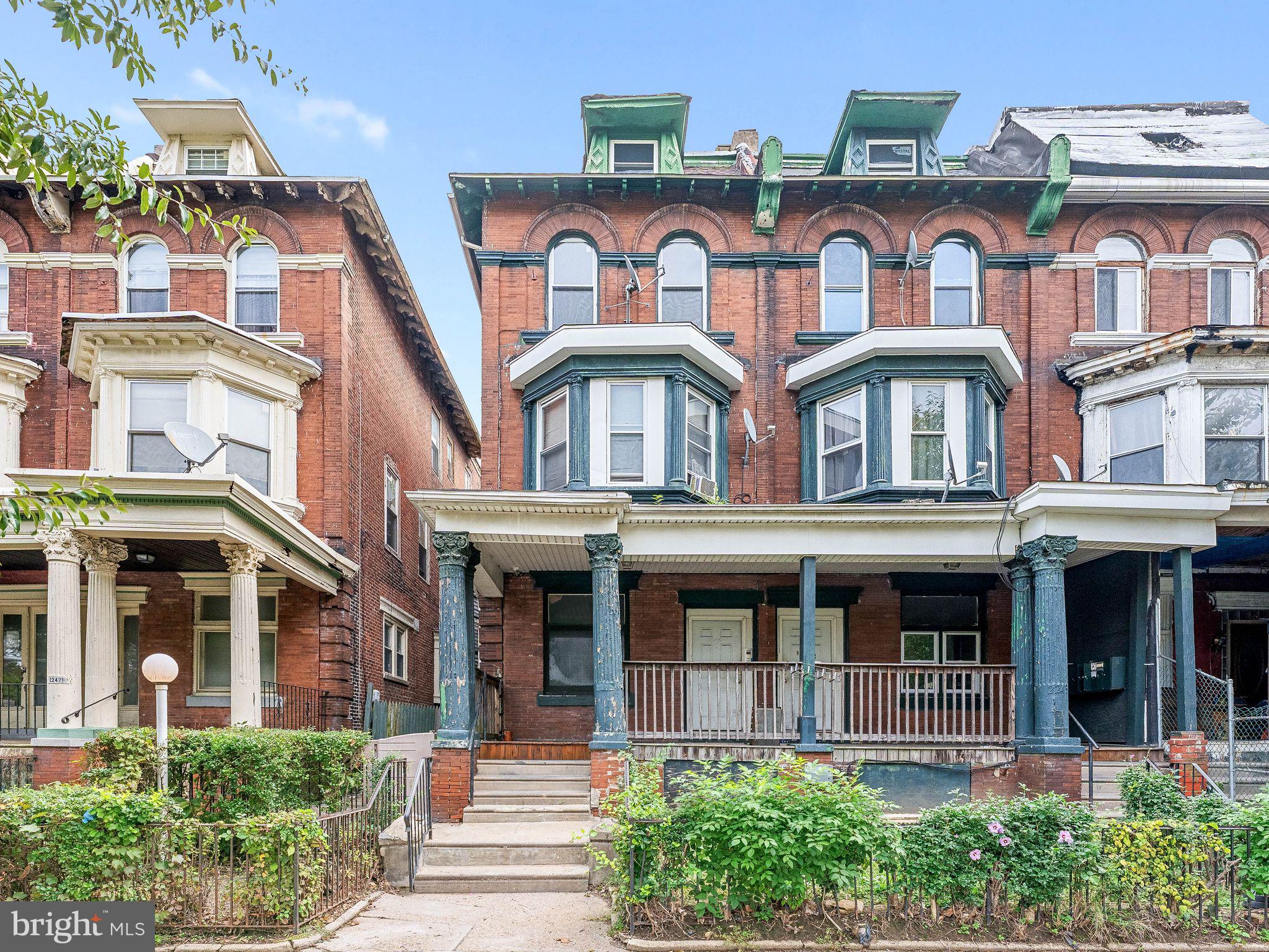 2245 33rd St, Philadelphia, PA 19132