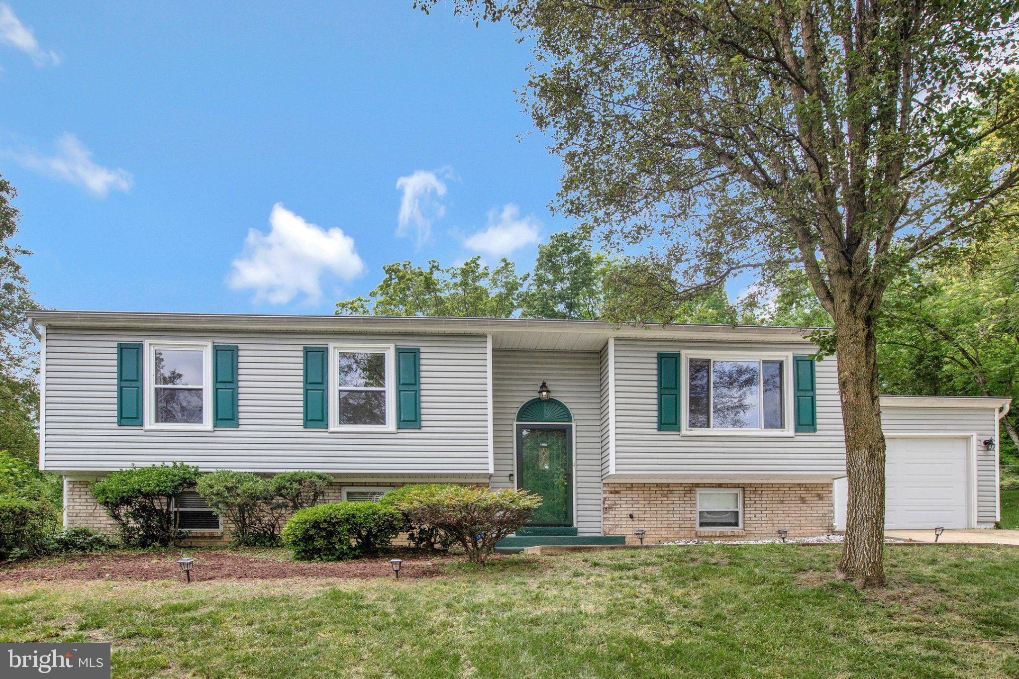 9201 Branchview Dr, Fort Washington, MD 20744