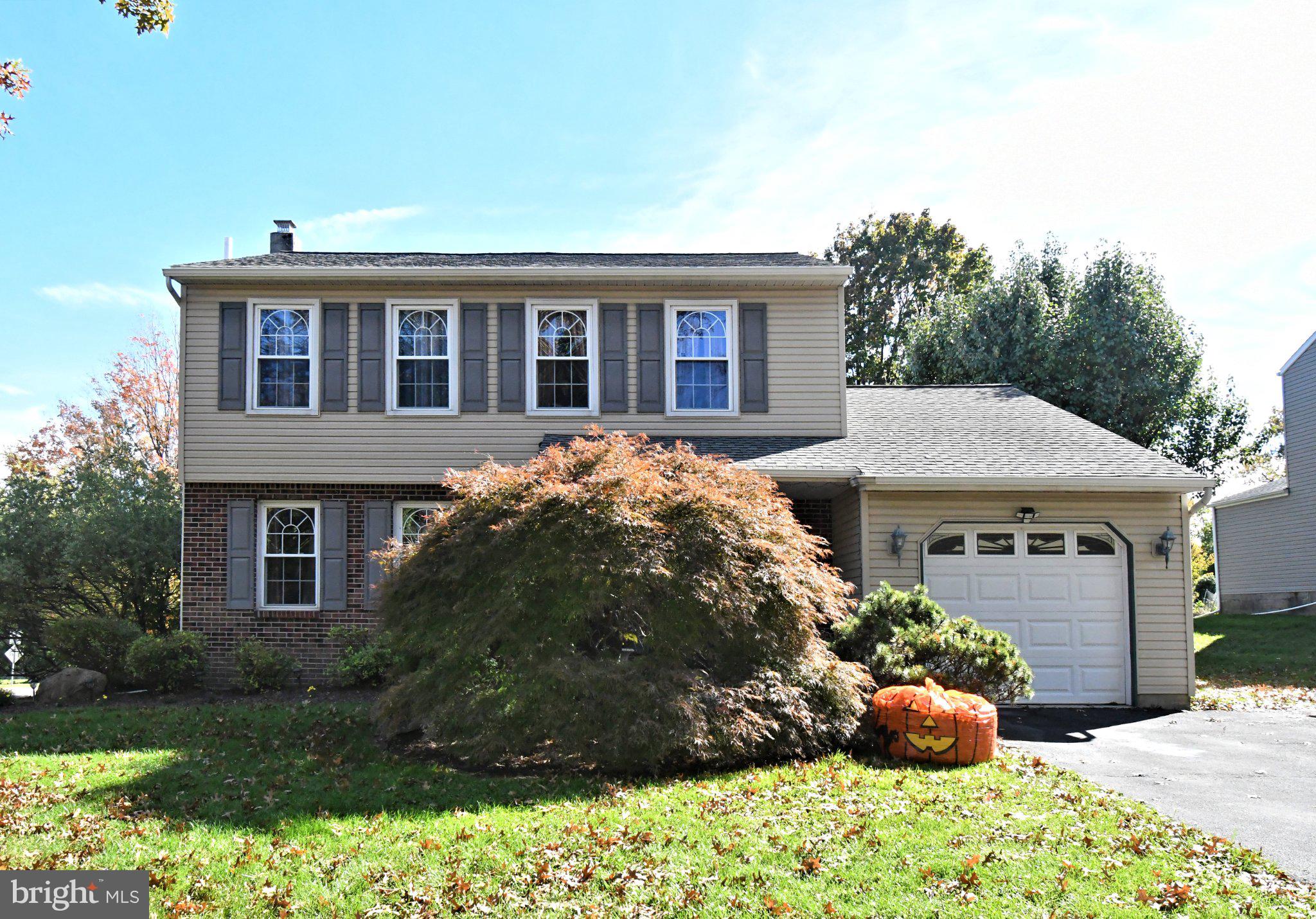 101 Glasgow Cir, Lansdale, PA 19446