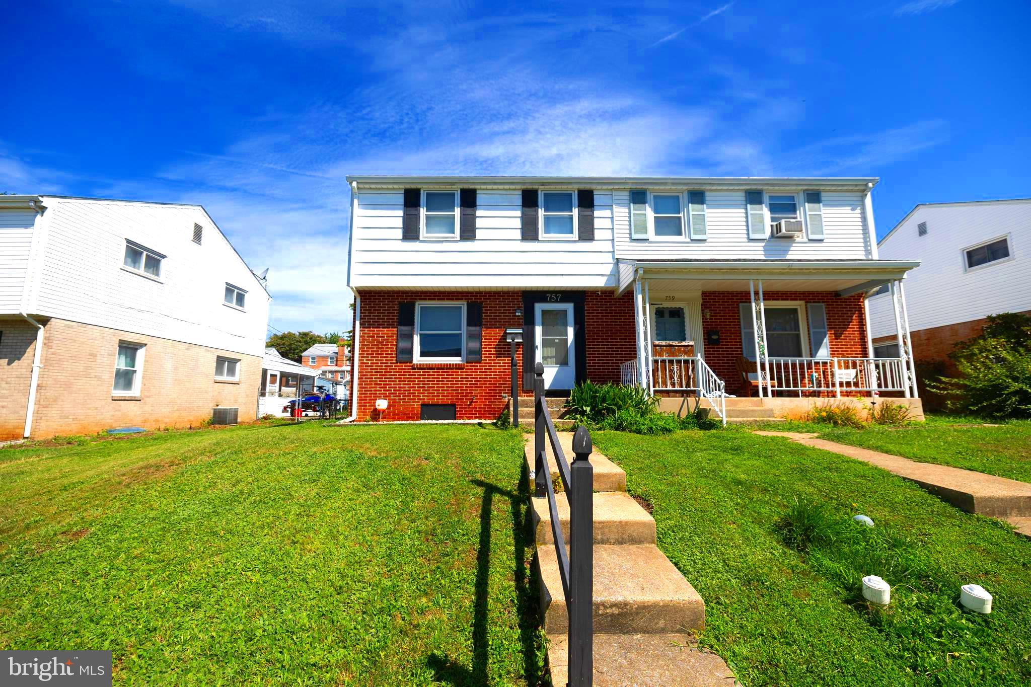 757 Emerald Dr, Lancaster, PA 17603