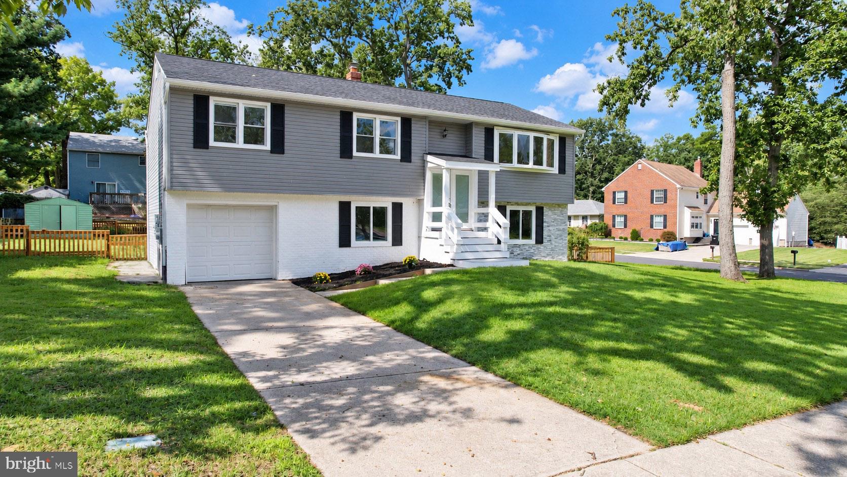 1 Beechwood St, Blackwood, NJ 08012