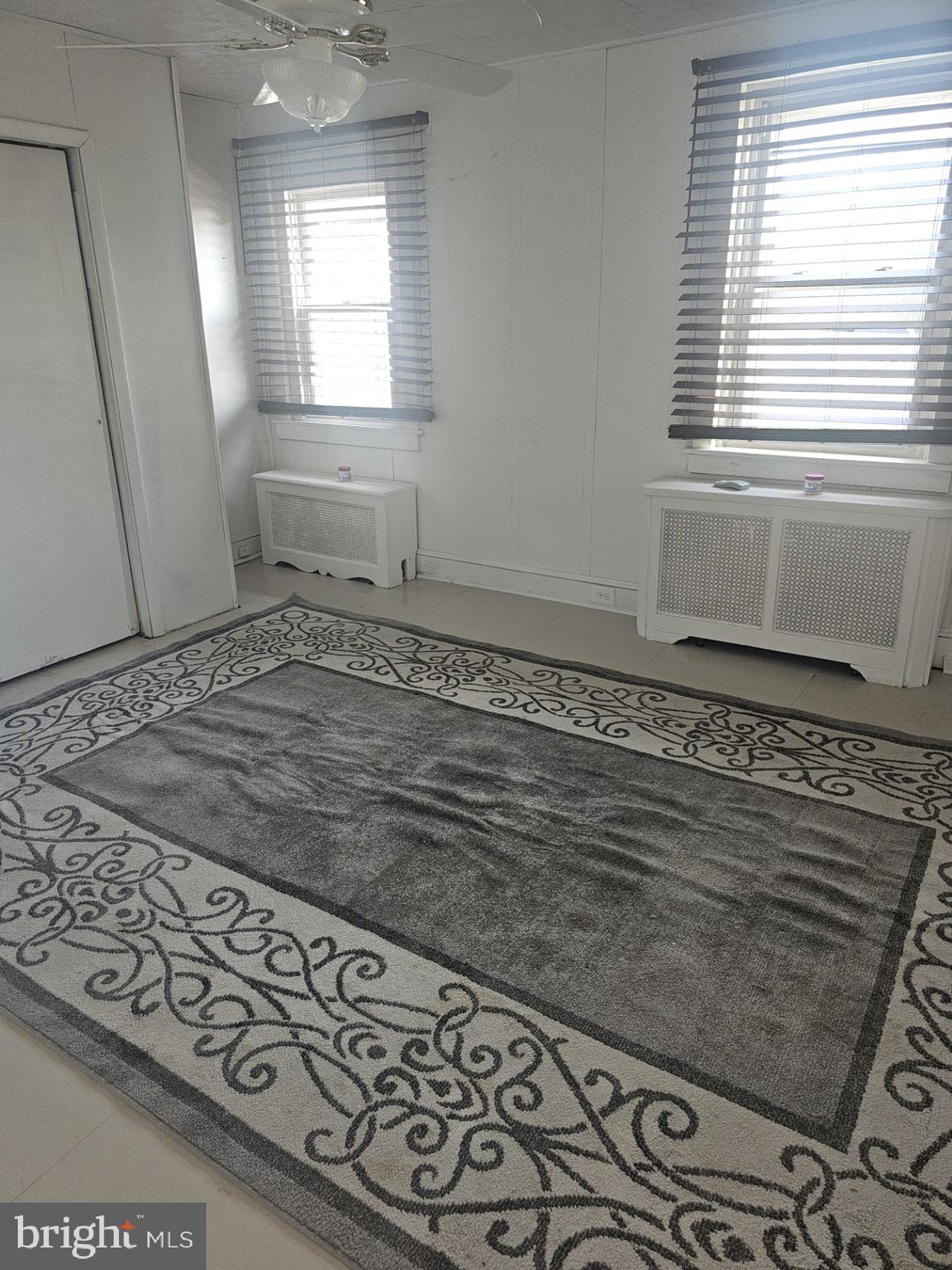 571 Clinton St, Camden, NJ 08103 photo