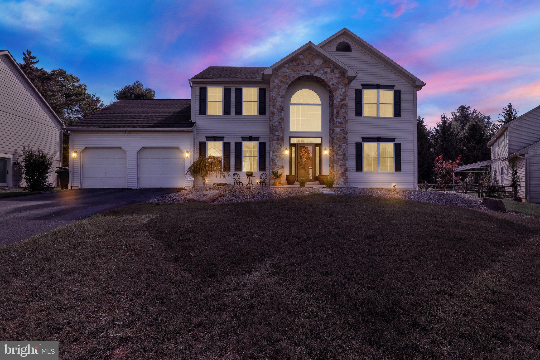 15 Brassie Cir, Reading, PA 19607