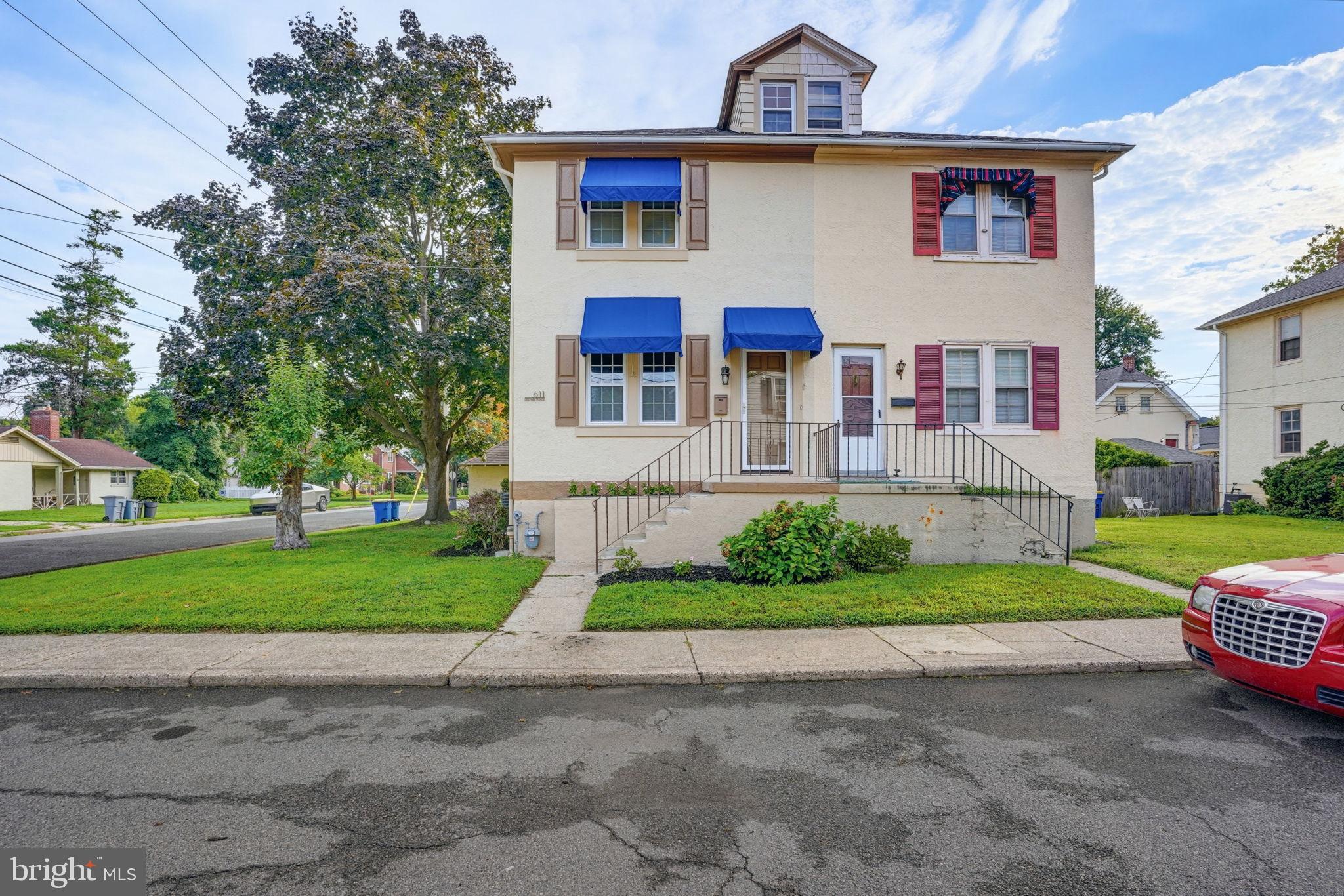 611 Deemer Pl, New Castle City, DE 19720