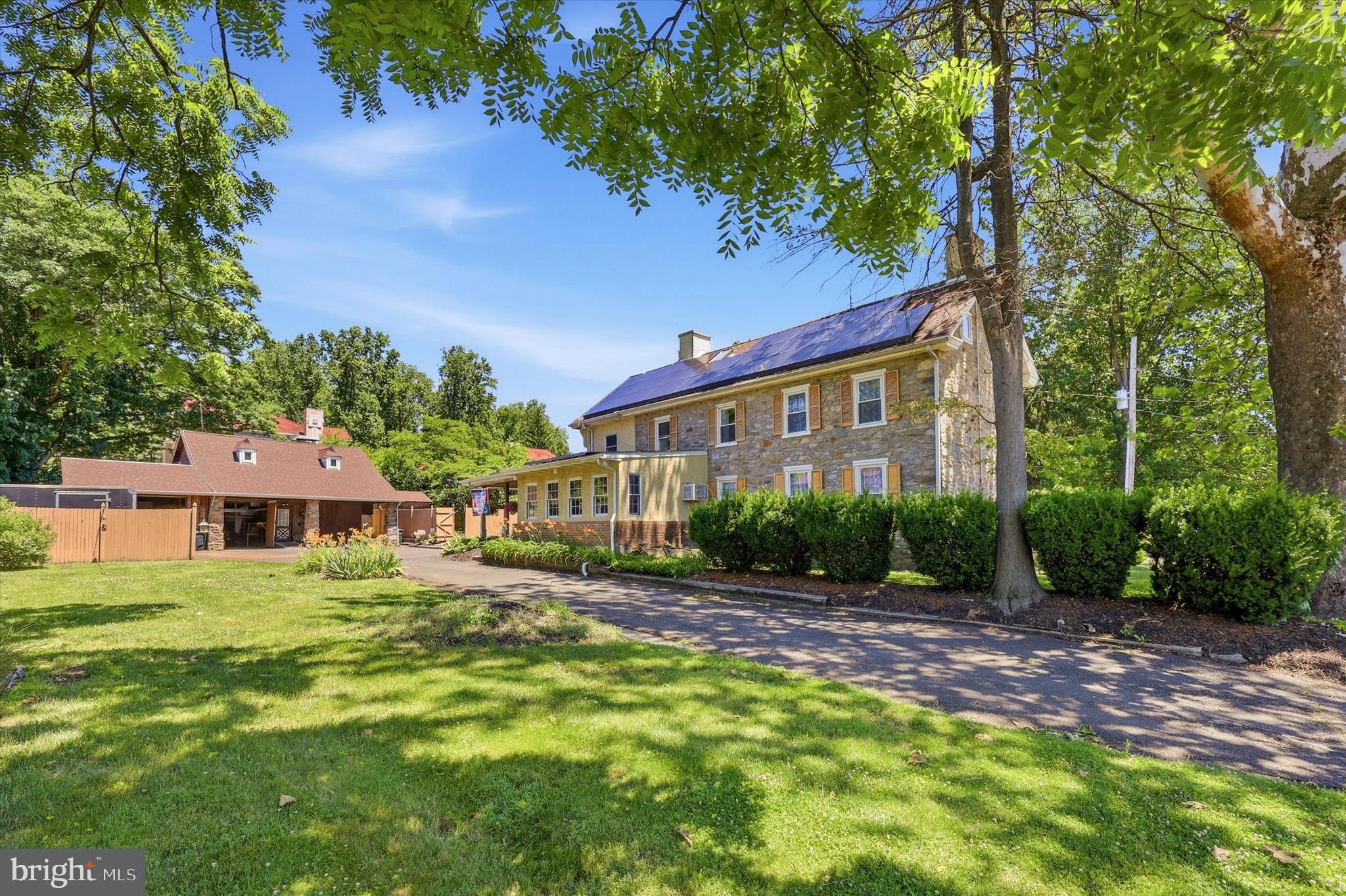 1437 Byberry Rd, Huntingdon Valley, PA 19006 photo