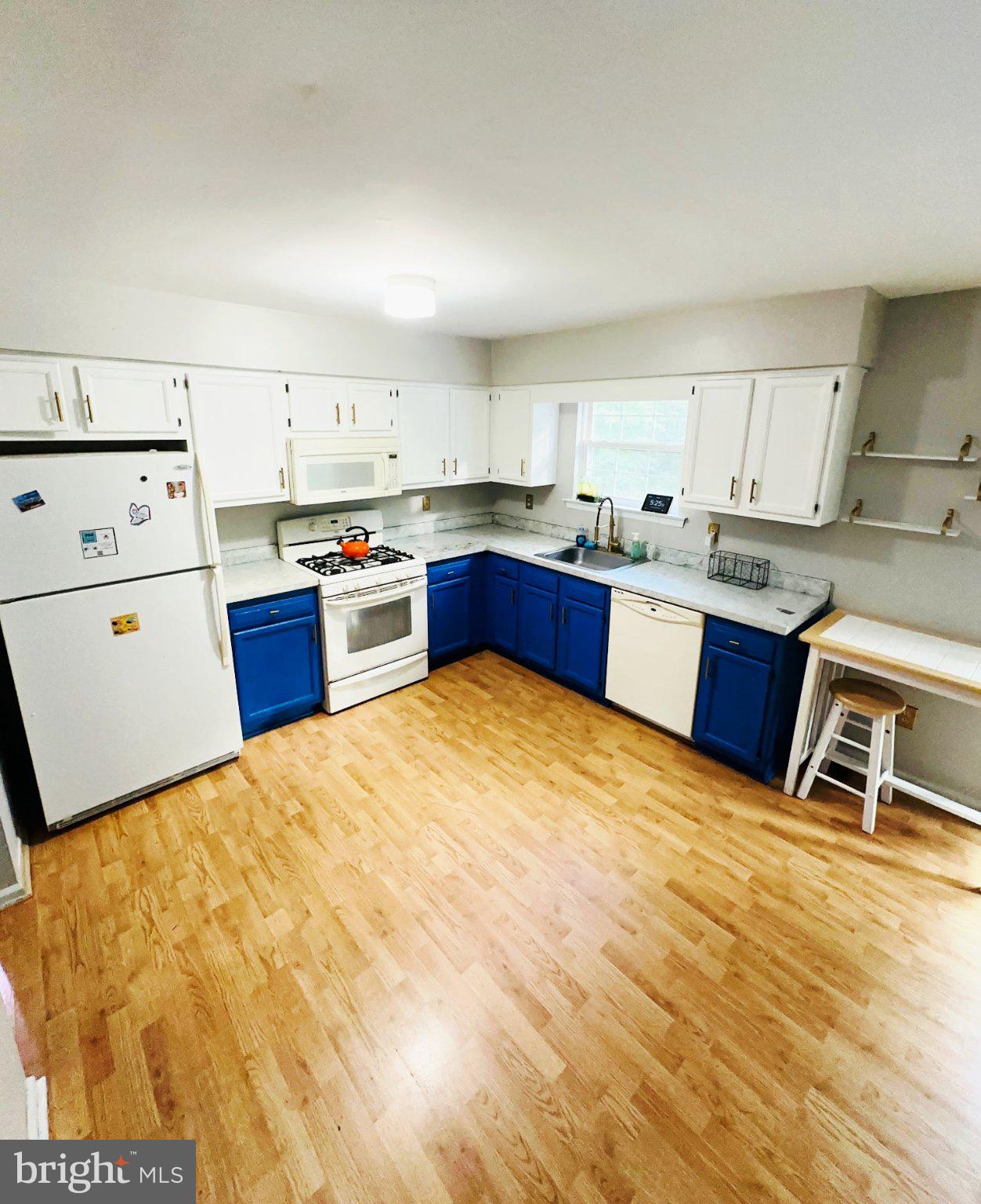 1008 Brown Ln, Clayton, NJ 08312 photo