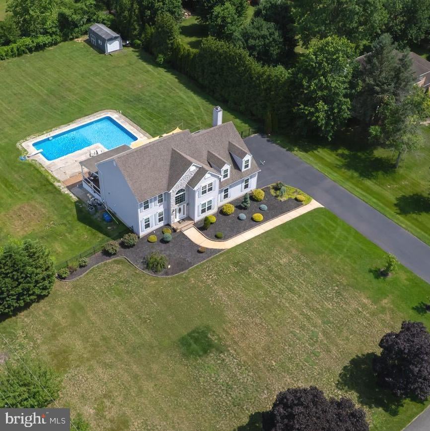 106 Kirschling Dr, Swedesboro, NJ 08085