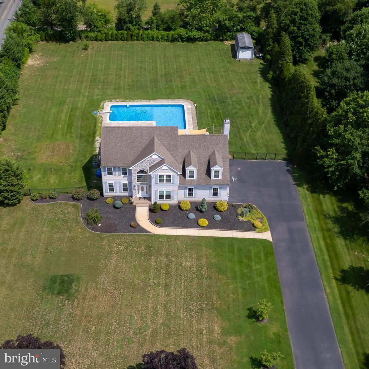 106 Kirschling Dr, Swedesboro, NJ 08085 photo